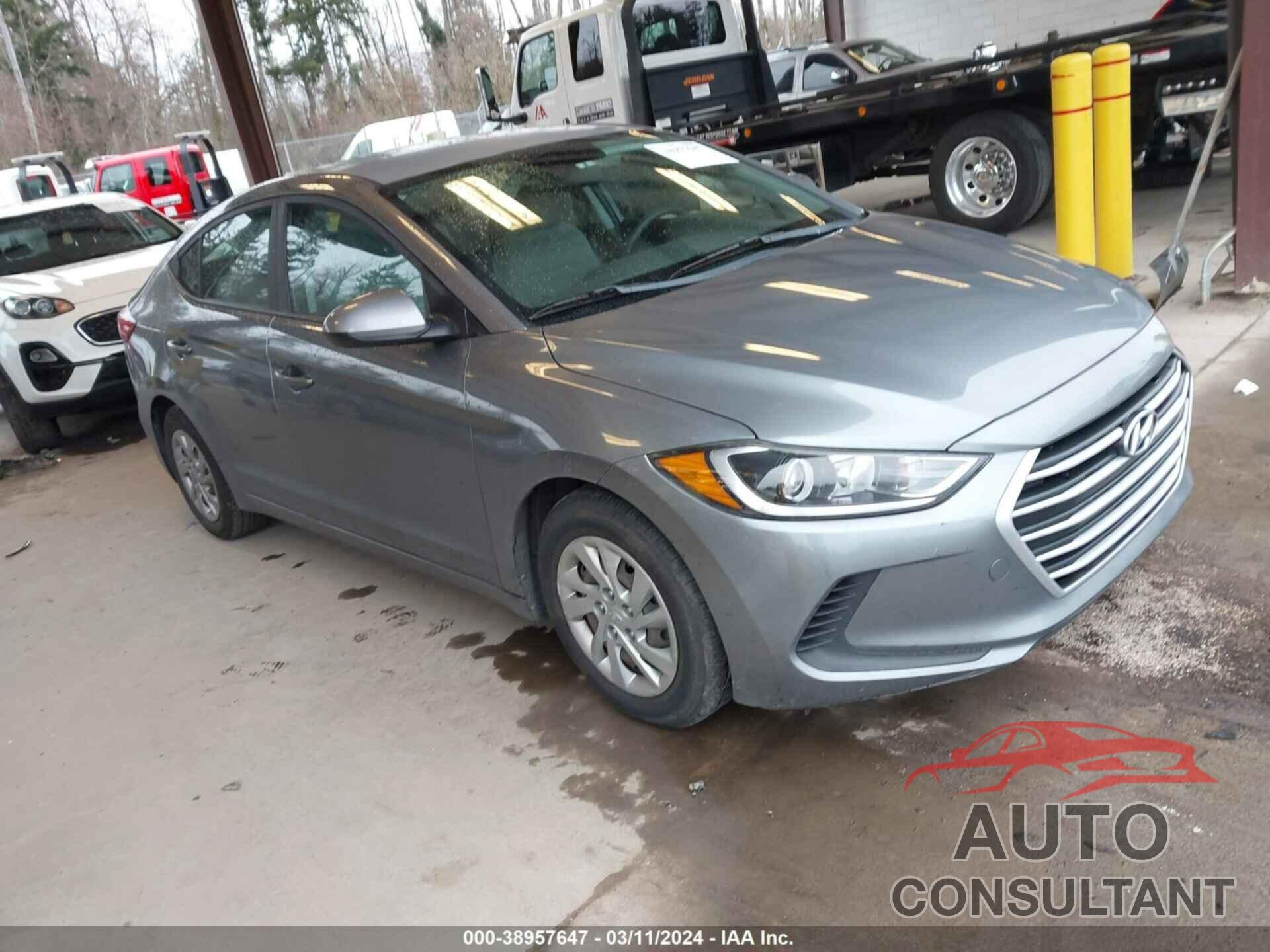 HYUNDAI ELANTRA 2017 - KMHD74LF4HU084893