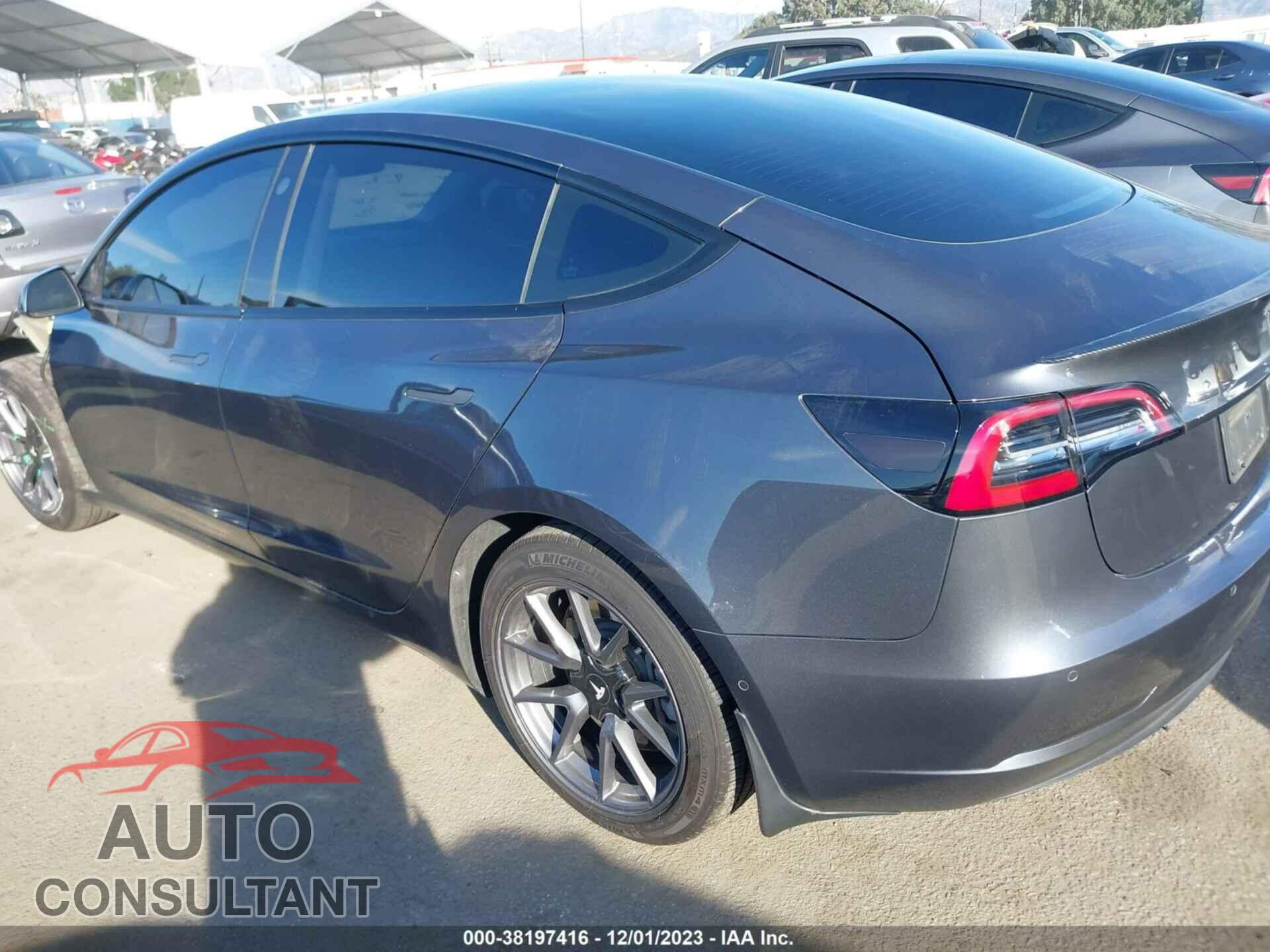 TESLA MODEL 3 2021 - 5YJ3E1EB5MF995719