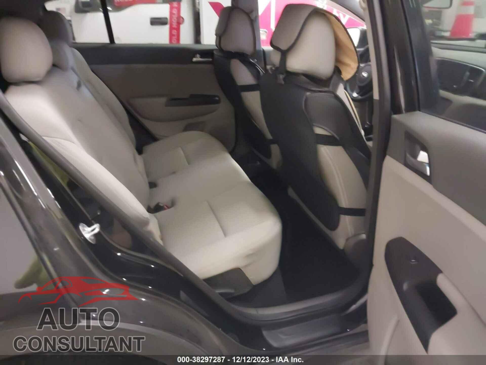 KIA SPORTAGE 2017 - KNDPMCAC9H7241913