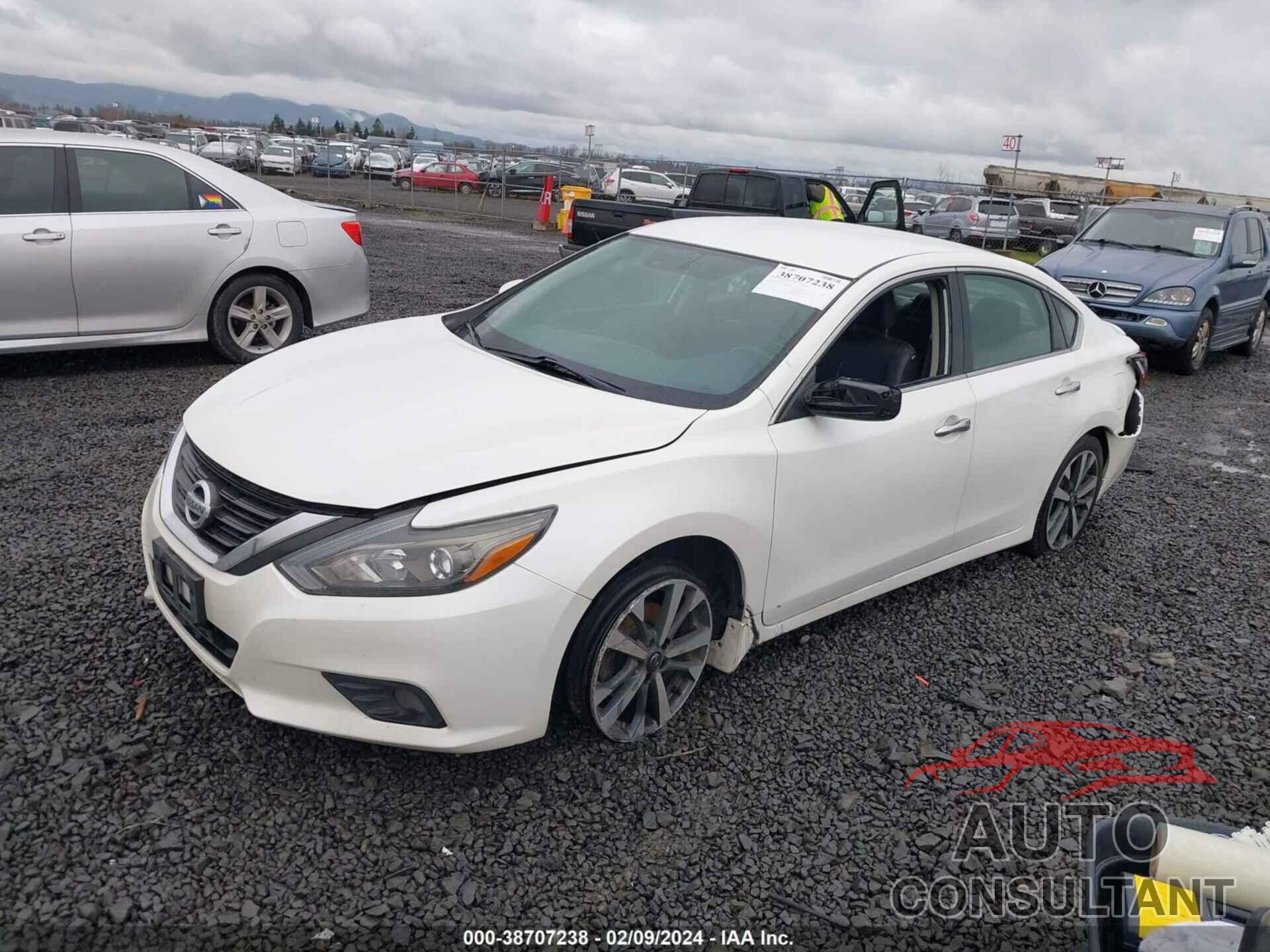 NISSAN ALTIMA 2017 - 1N4AL3AP2HC160275