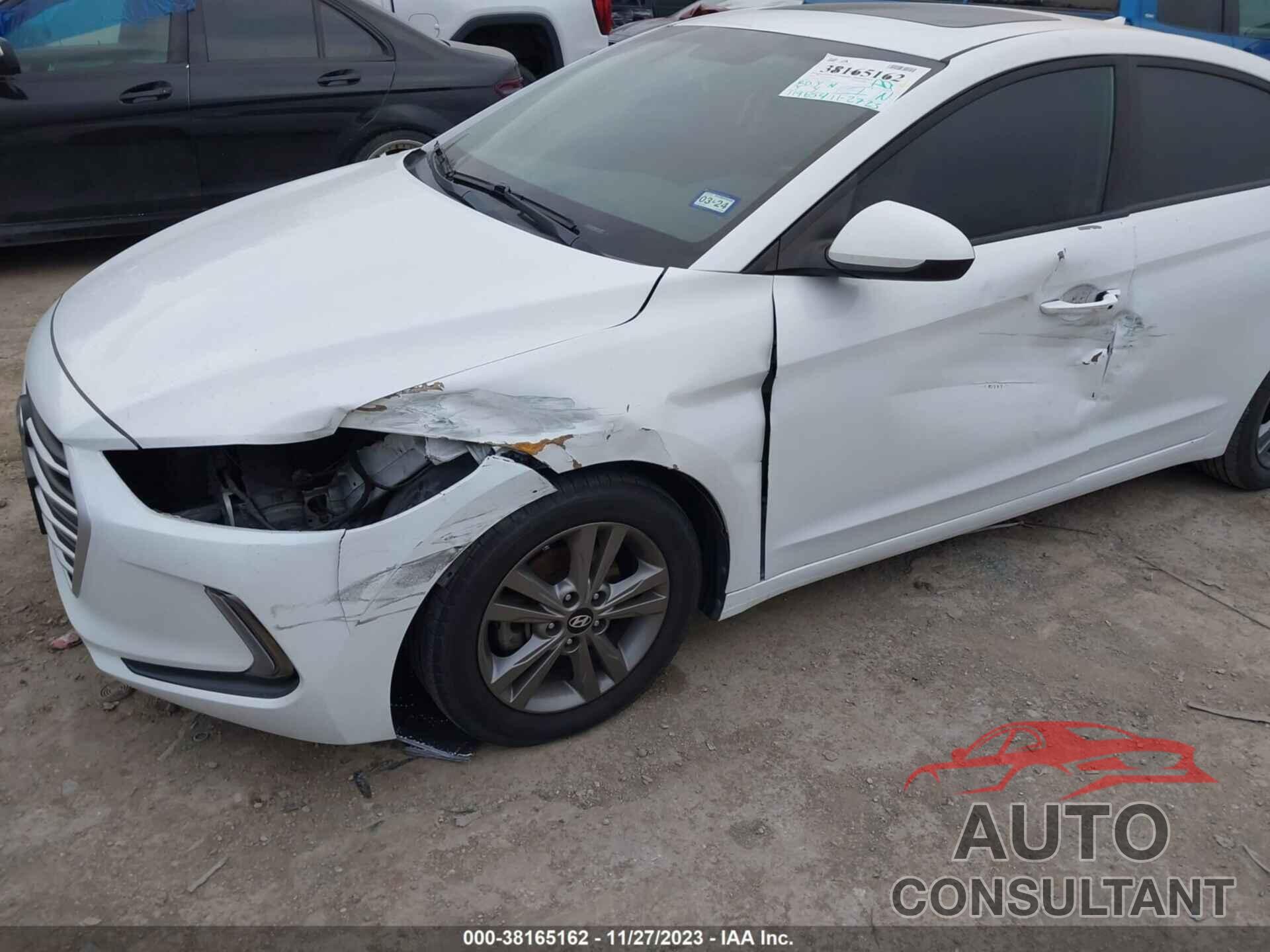 HYUNDAI ELANTRA 2018 - 5NPD84LF5JH299782