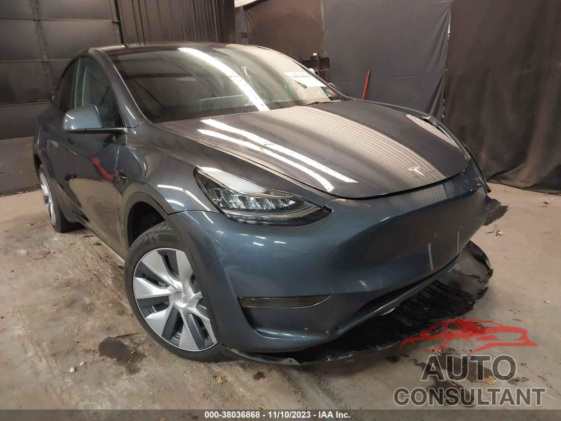 TESLA MODEL Y 2023 - 7SAYGDEE7PA102577