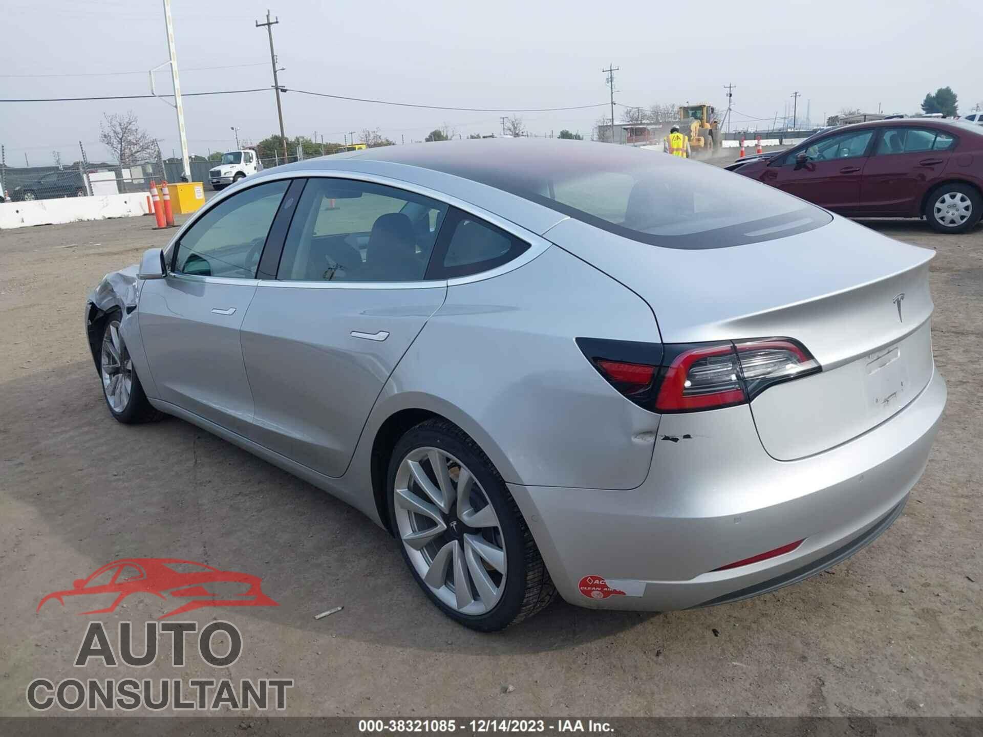 TESLA MODEL 3 2018 - 5YJ3E1EA1JF024302