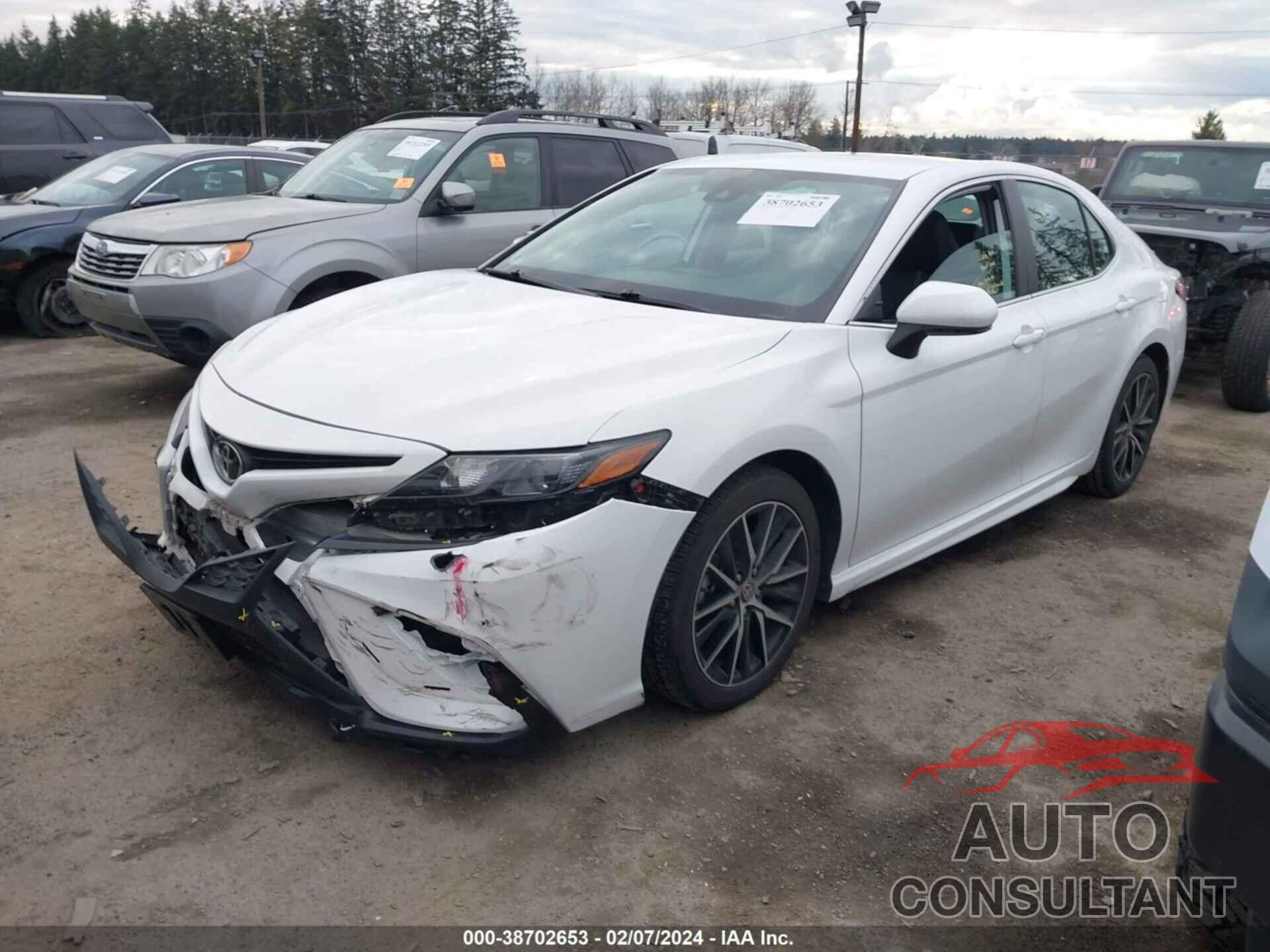 TOYOTA CAMRY 2022 - 4T1G11AKXNU050319