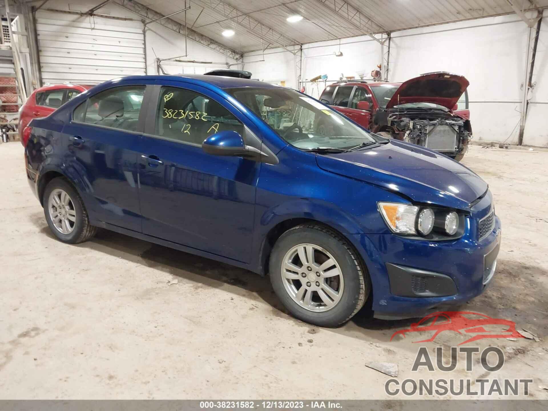 CHEVROLET SONIC 2012 - 1G1JA5SH0C4228233