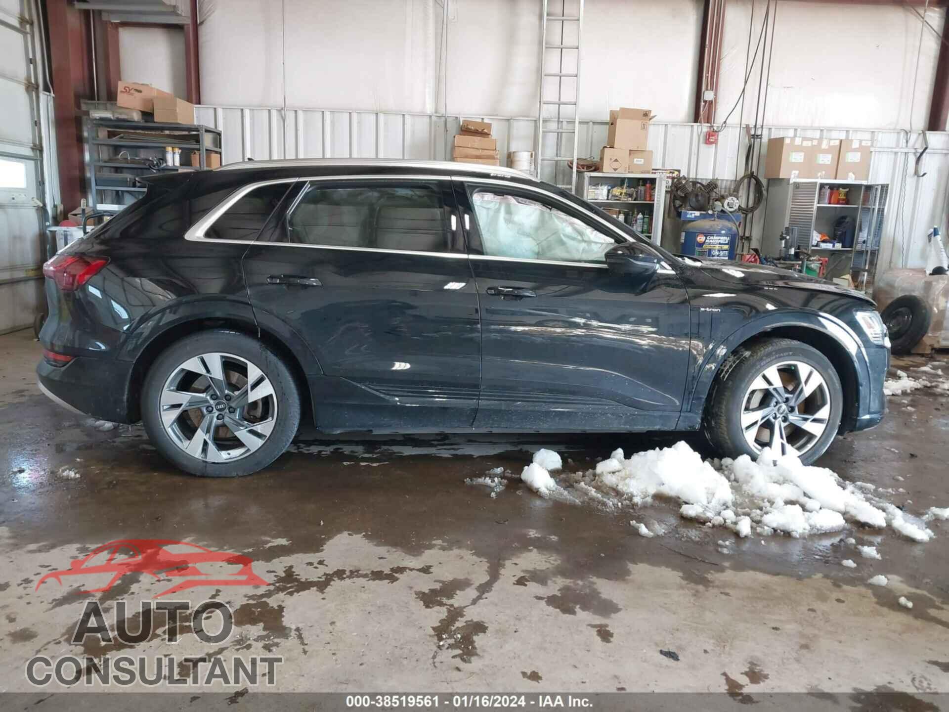 AUDI E-TRON 2021 - WA1AAAGE2MB025785