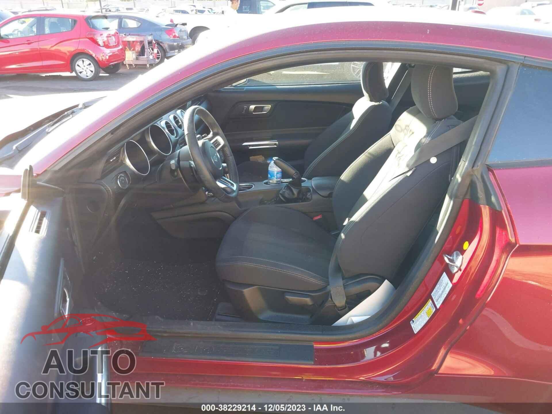 FORD MUSTANG 2019 - 1FA6P8TH2K5148149