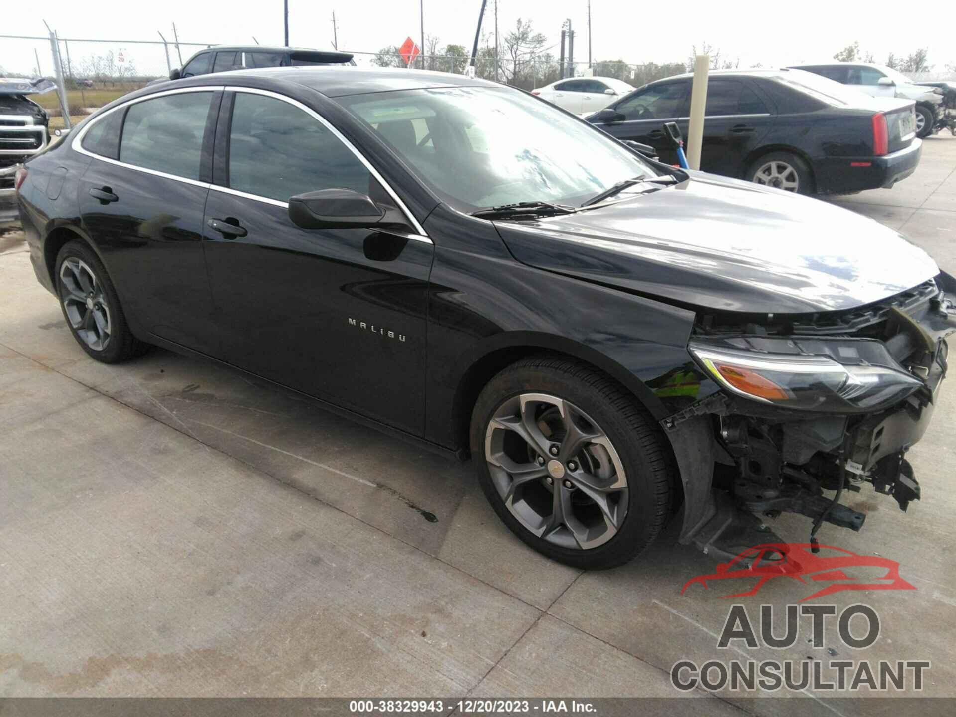 CHEVROLET MALIBU 2020 - 1G1ZD5ST7LF111591