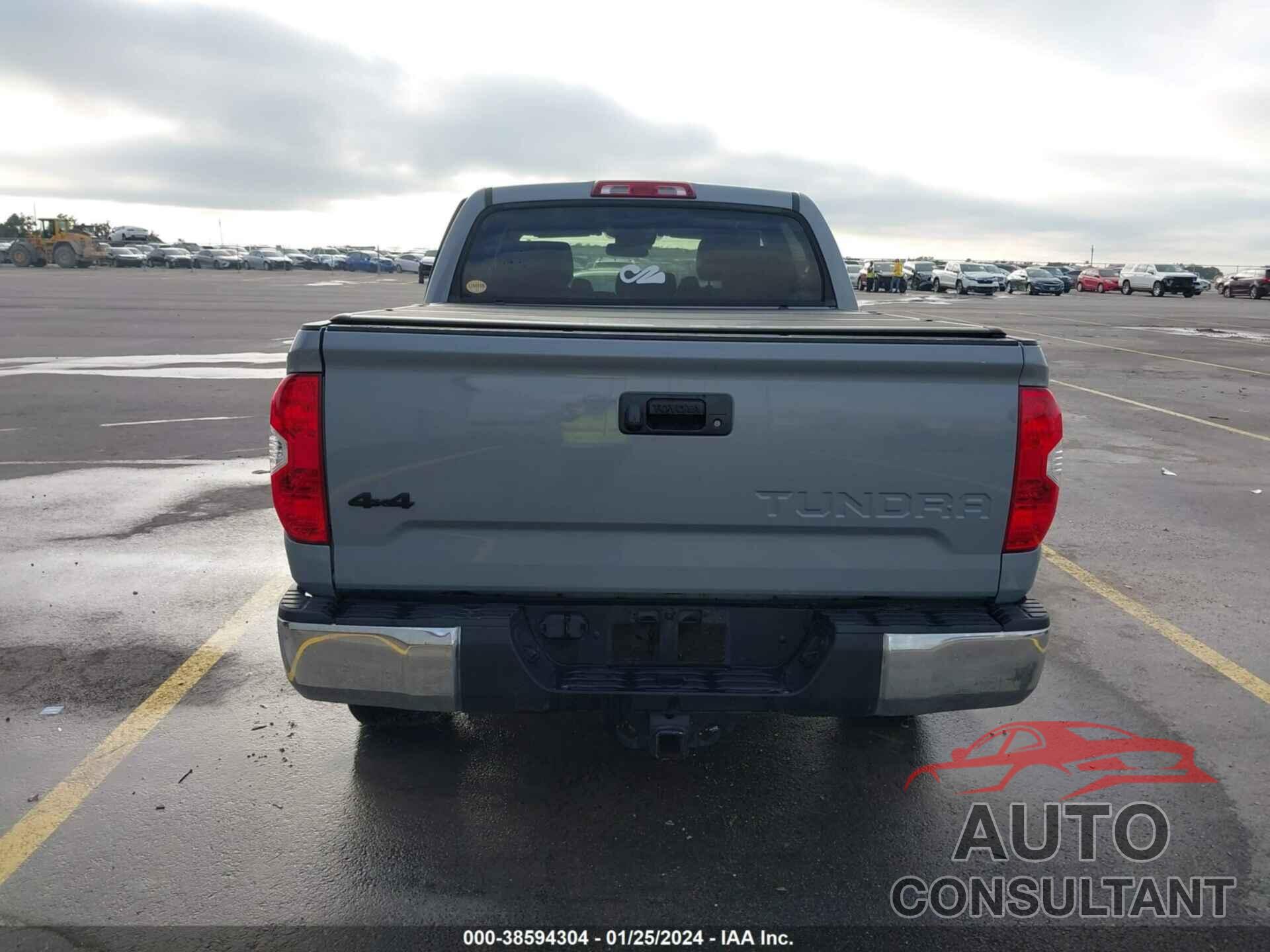 TOYOTA TUNDRA 2019 - 5TFDW5F18KX849798