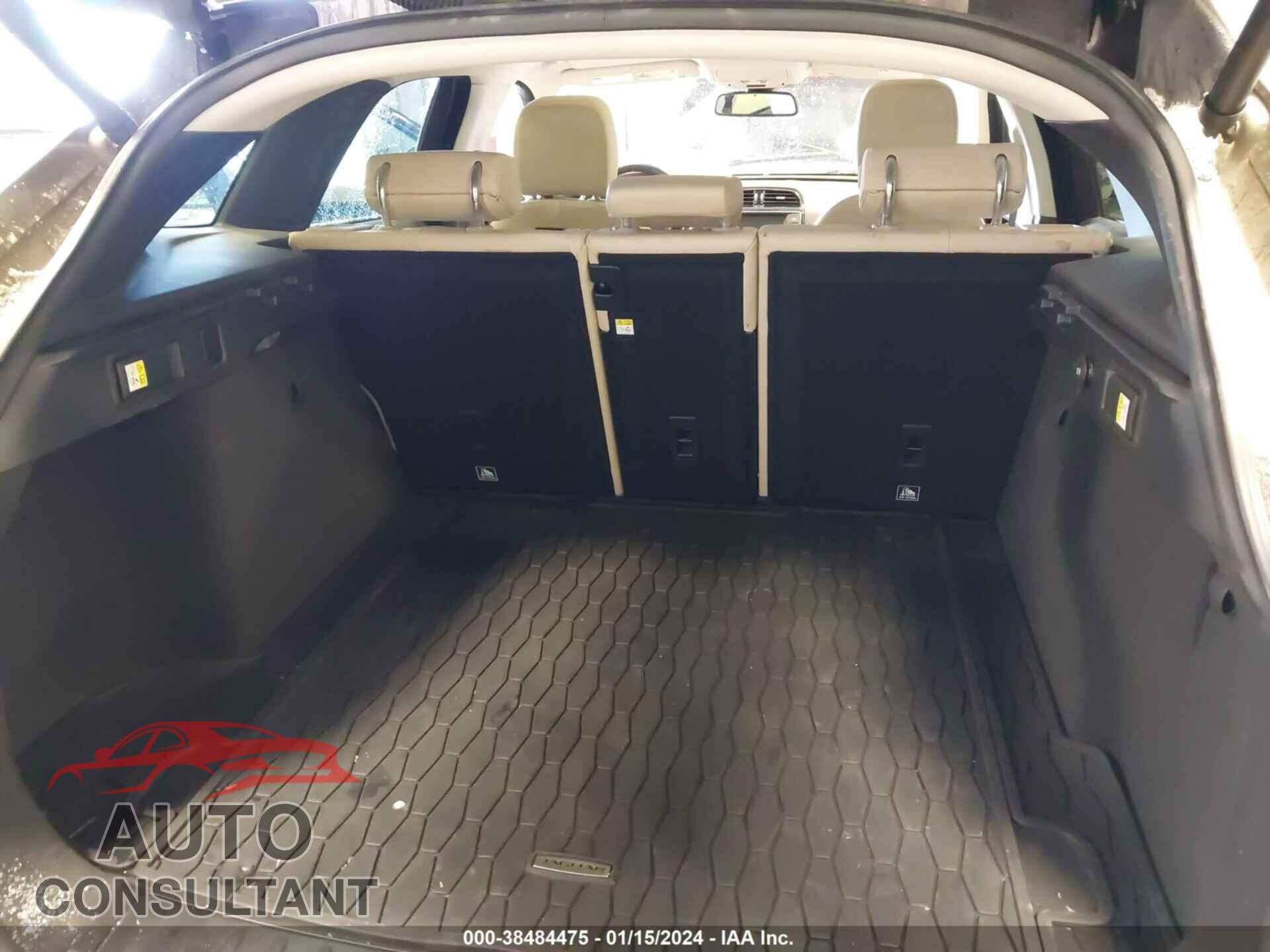 JAGUAR F-PACE 2017 - SADCK2BV7HA086378