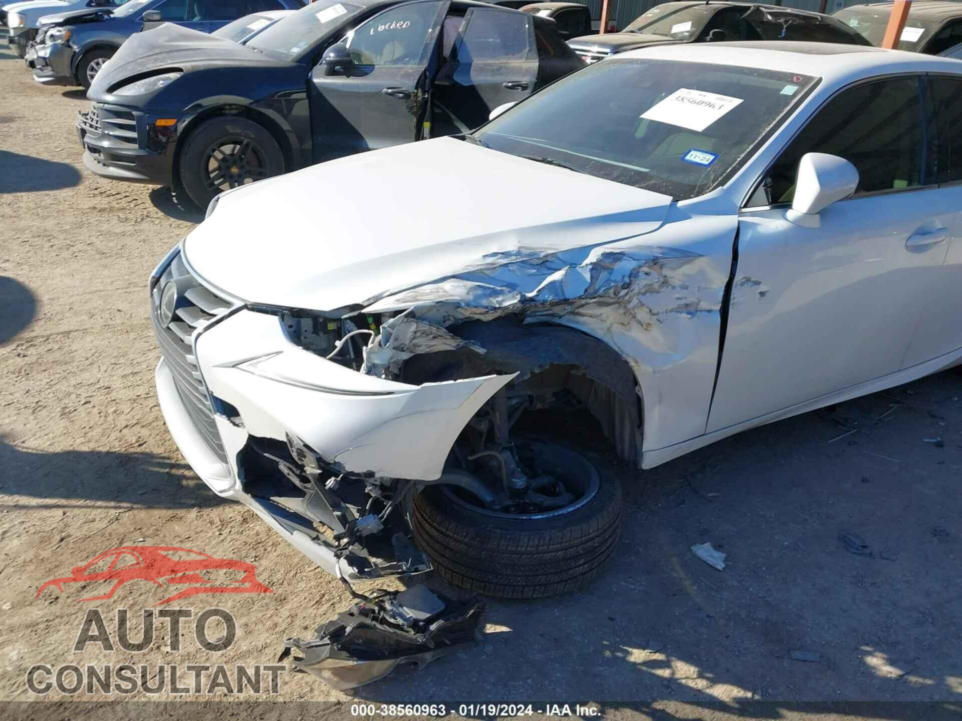 LEXUS IS 2019 - JTHBA1D28K5098657