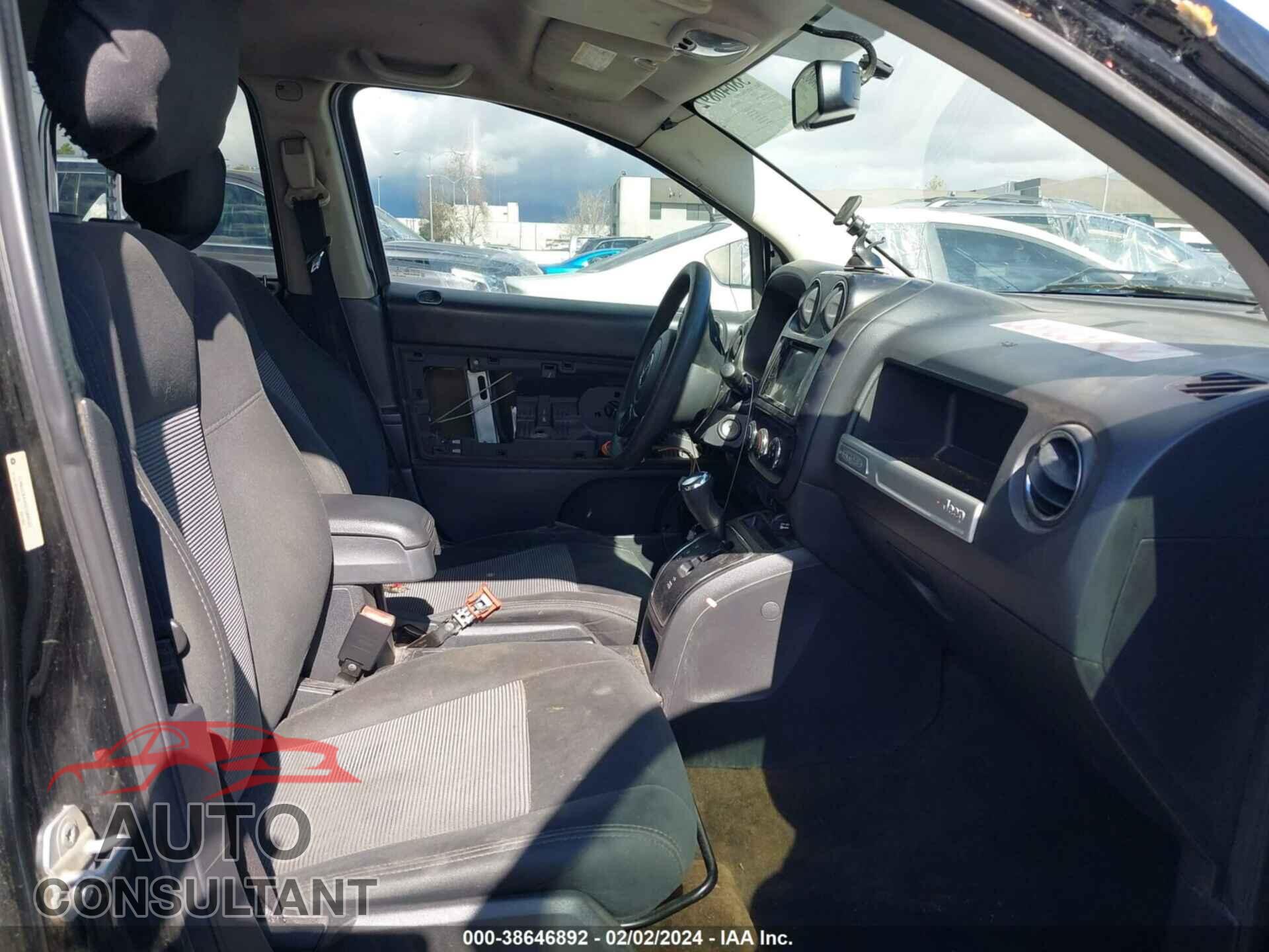 JEEP COMPASS 2016 - 1C4NJCBA9GD560533