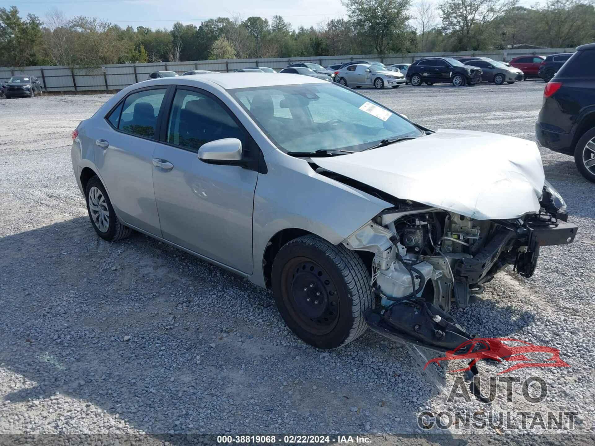 TOYOTA COROLLA 2018 - 5YFBURHE8JP836227