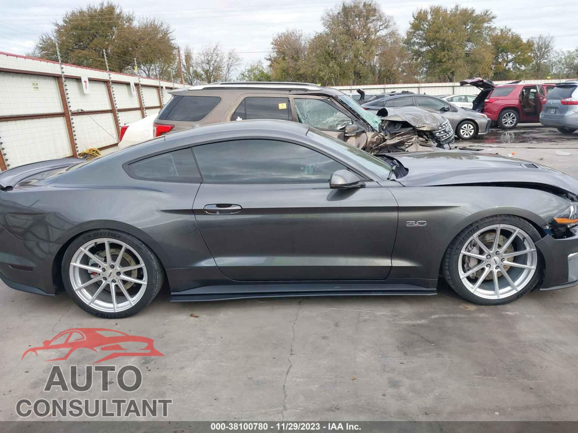 FORD MUSTANG 2019 - 1FA6P8CF9K5152827
