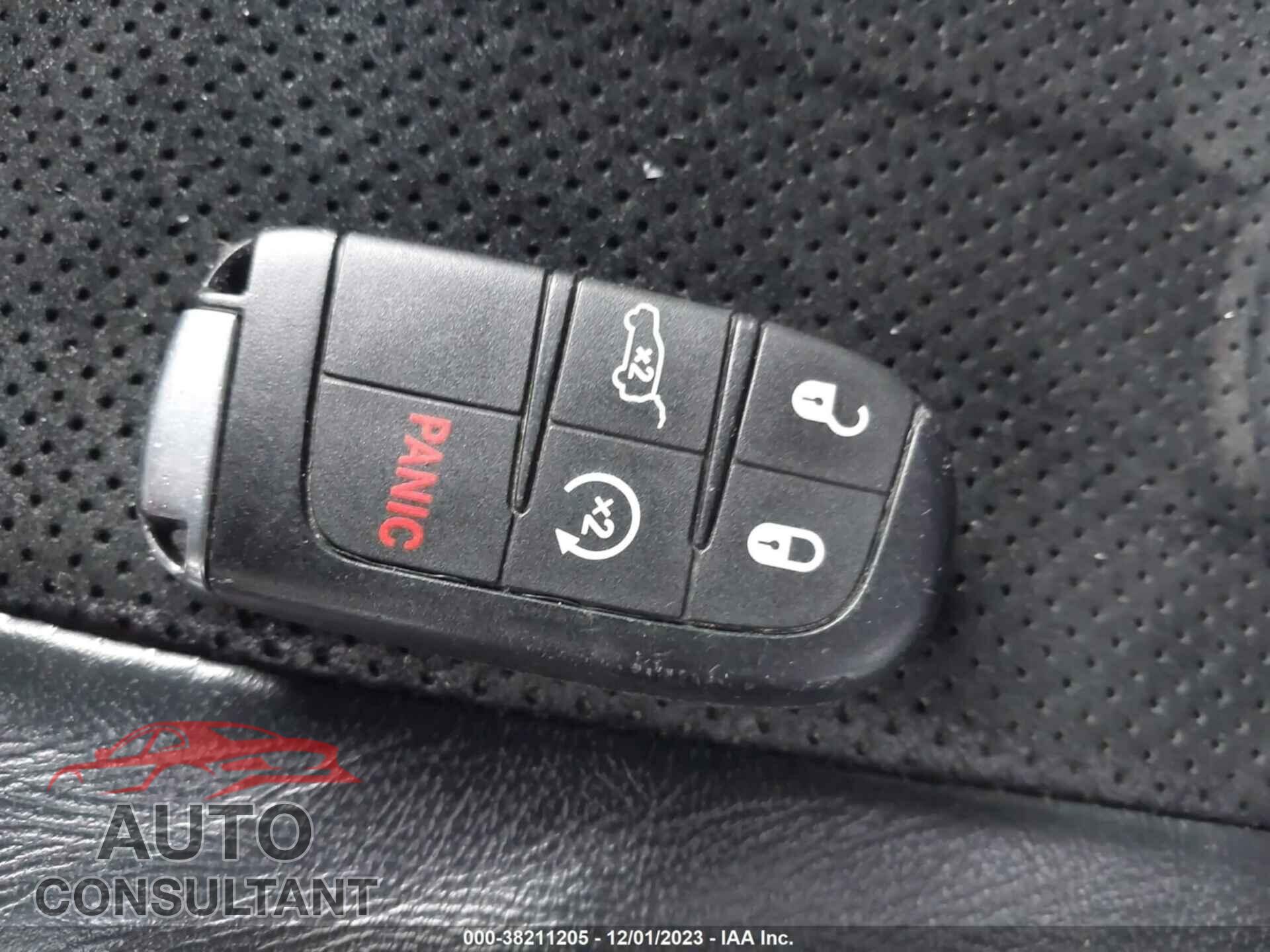 DODGE DURANGO 2018 - 1C4RDJDG0JC228881