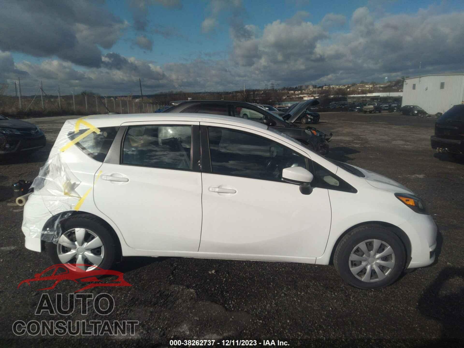 NISSAN VERSA NOTE 2017 - 3N1CE2CP1HL362875