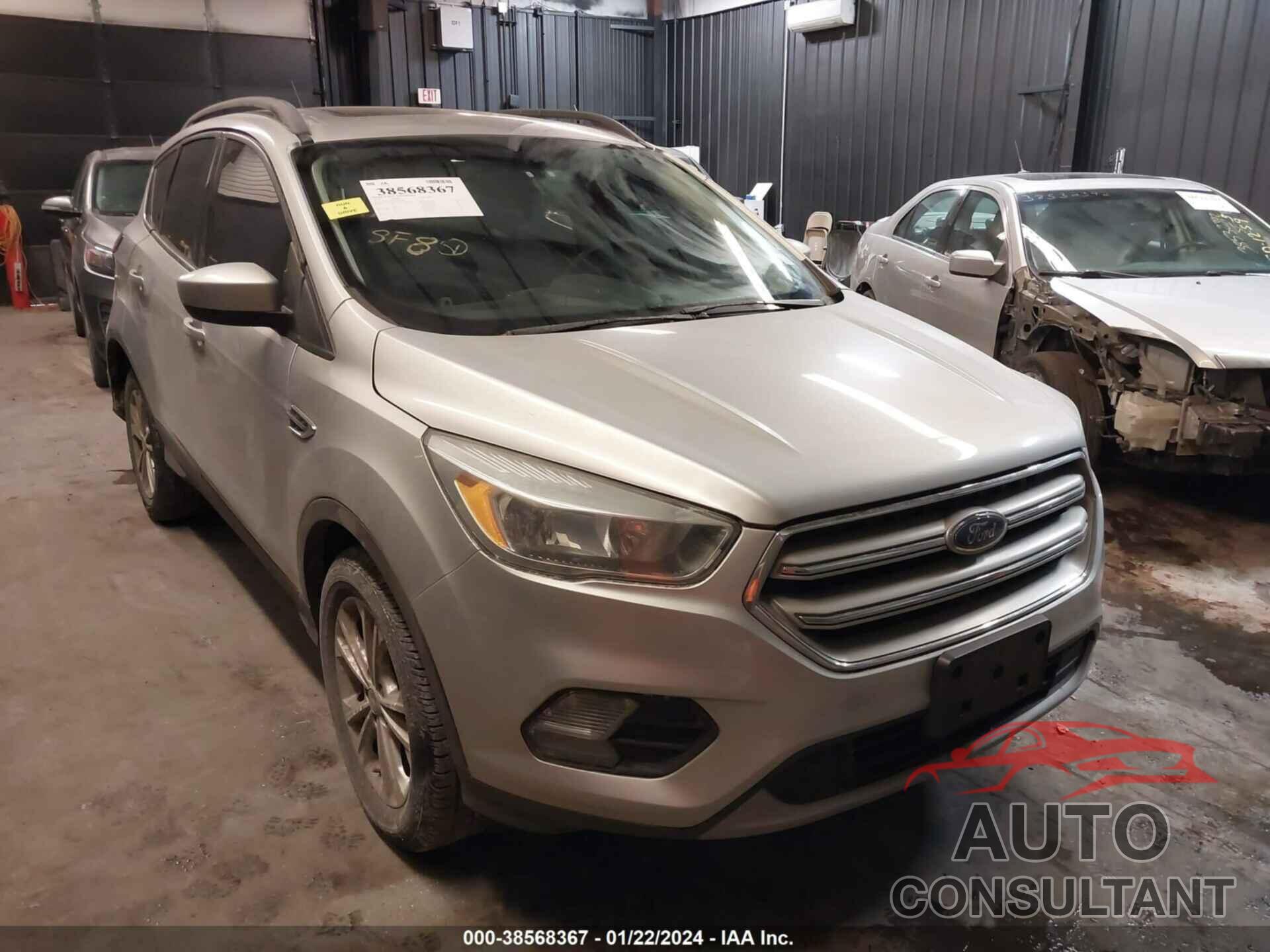 FORD ESCAPE 2018 - 1FMCU9GD5JUB28464