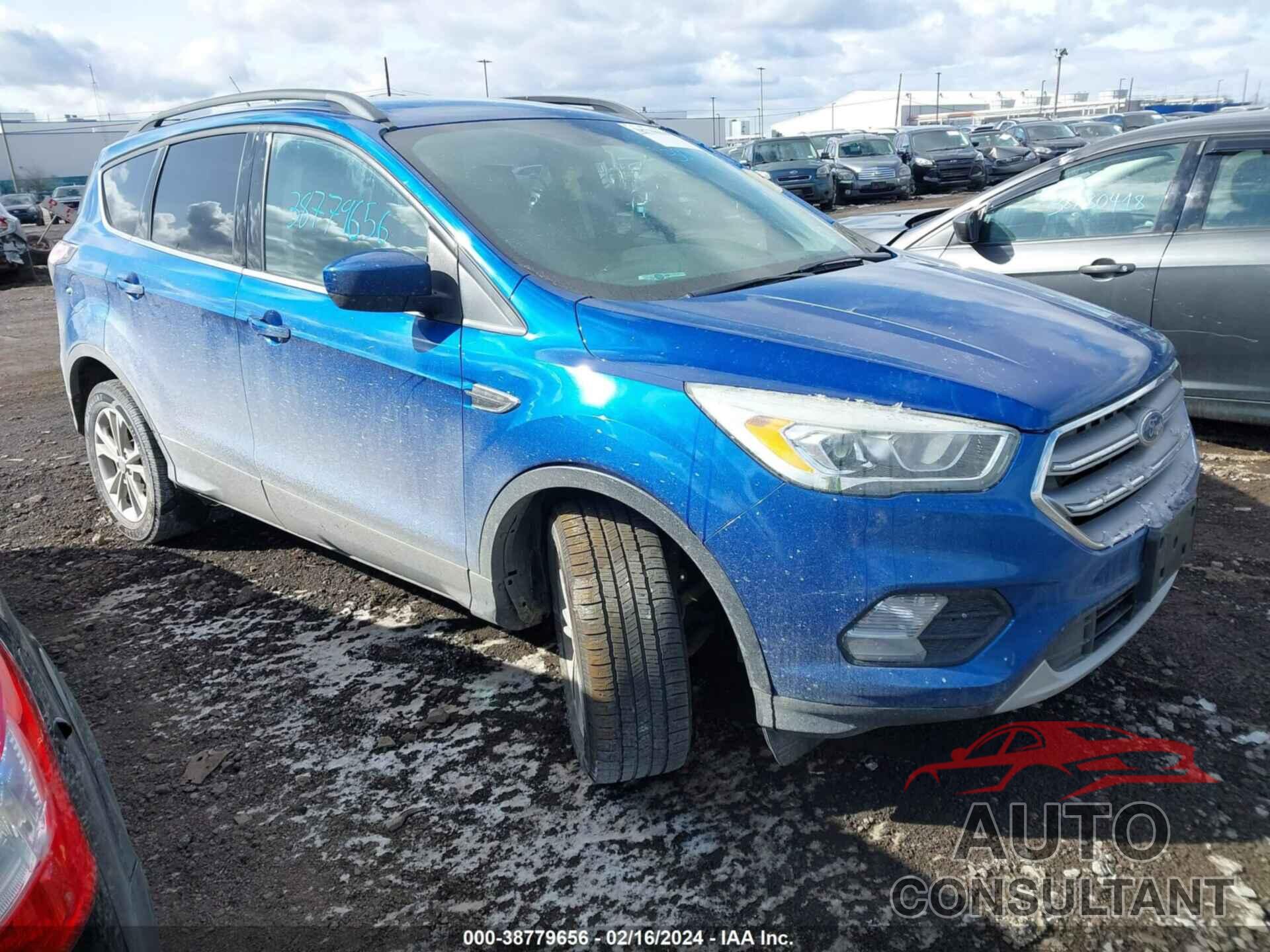 FORD ESCAPE 2017 - 1FMCU9GD3HUA08138