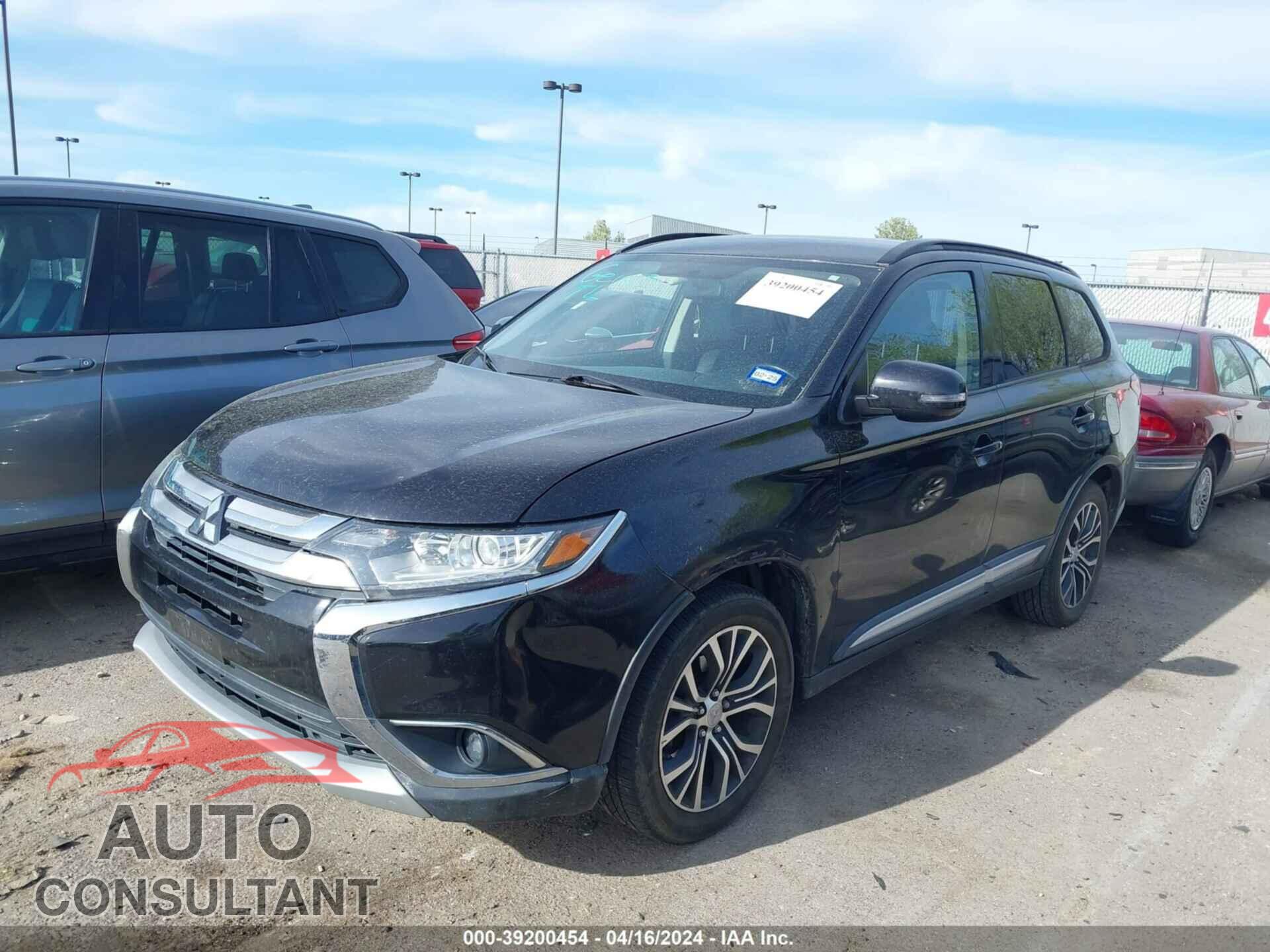 MITSUBISHI OUTLANDER 2016 - JA4AD3A31GZ059156