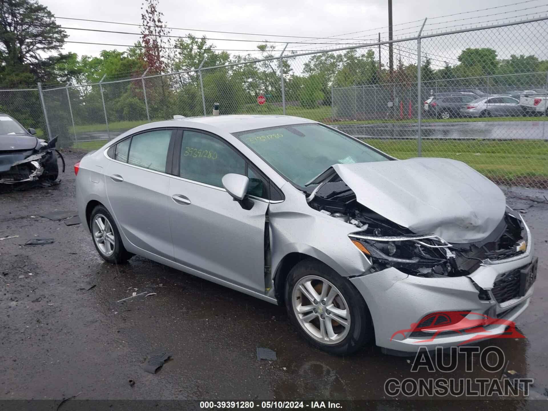 CHEVROLET CRUZE 2017 - 1G1BE5SM0H7165727