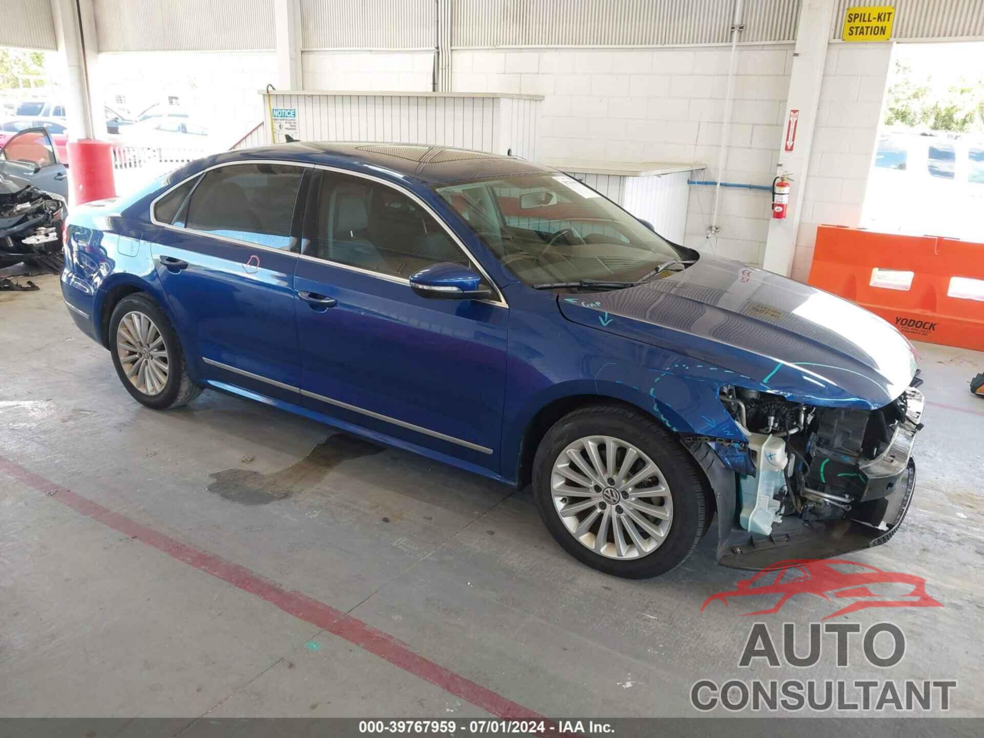 VOLKSWAGEN PASSAT 2016 - 1VWBS7A37GC035905