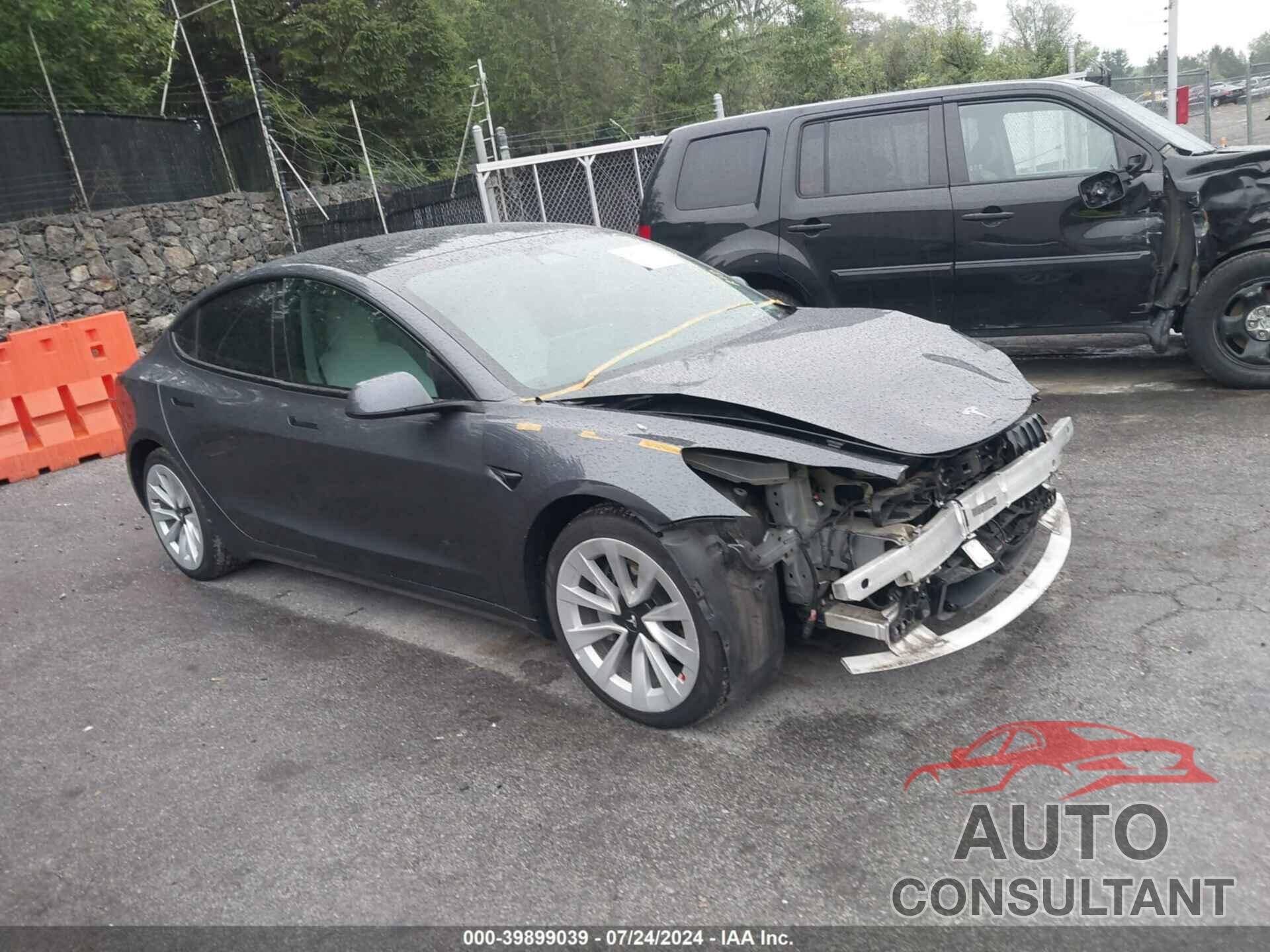 TESLA MODEL 3 2021 - 5YJ3E1EB2MF850377