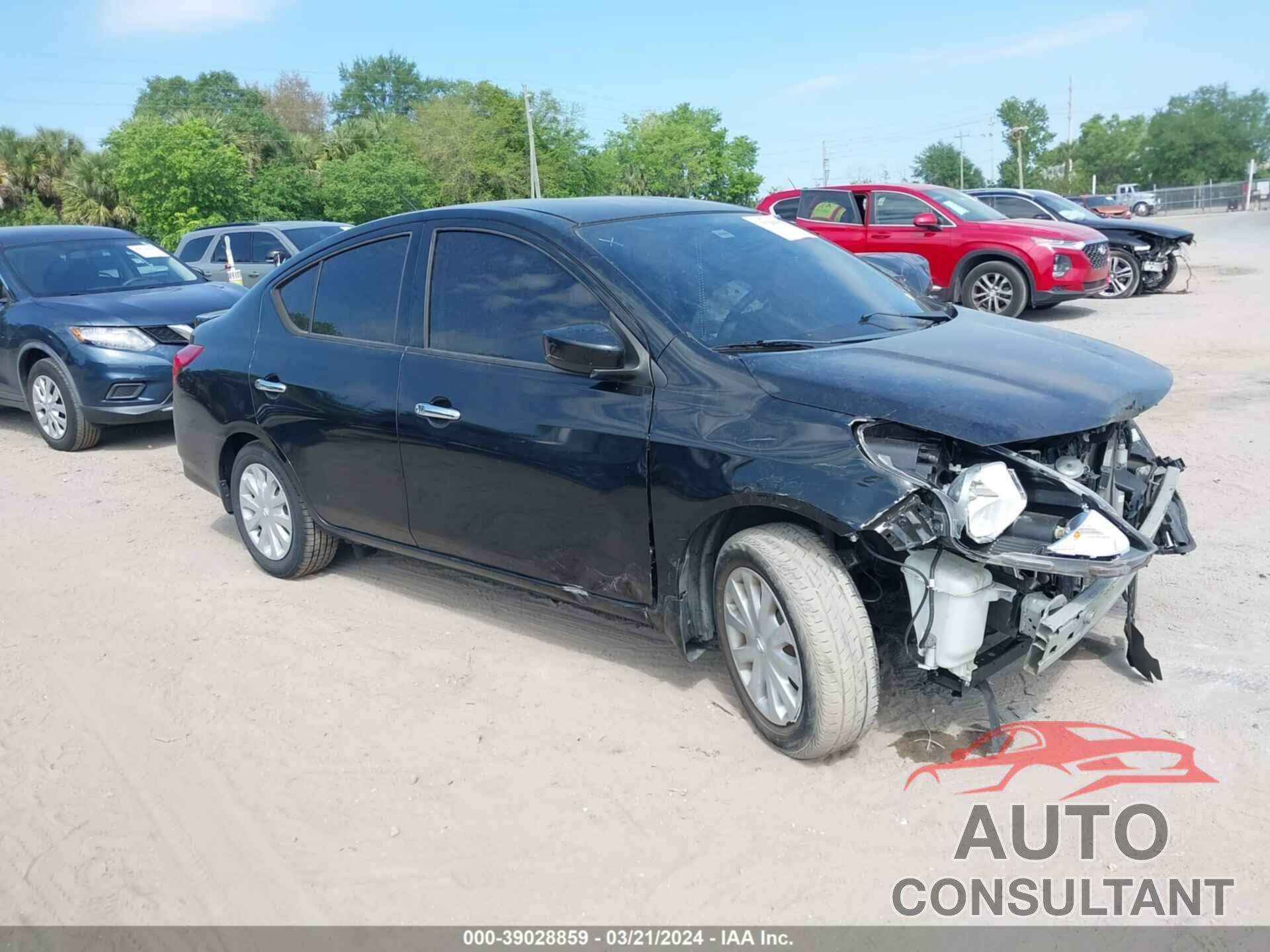 NISSAN VERSA 2017 - 3N1CN7APXHL899941