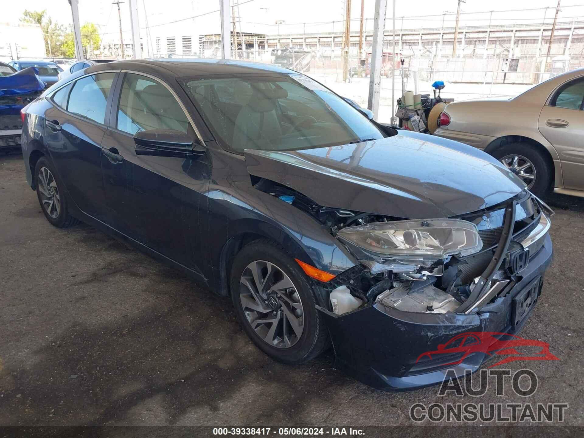 HONDA CIVIC 2018 - 2HGFC2F70JH579295