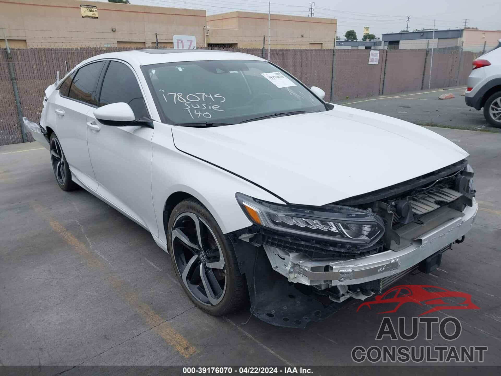 HONDA ACCORD 2018 - 1HGCV2E31JA044101