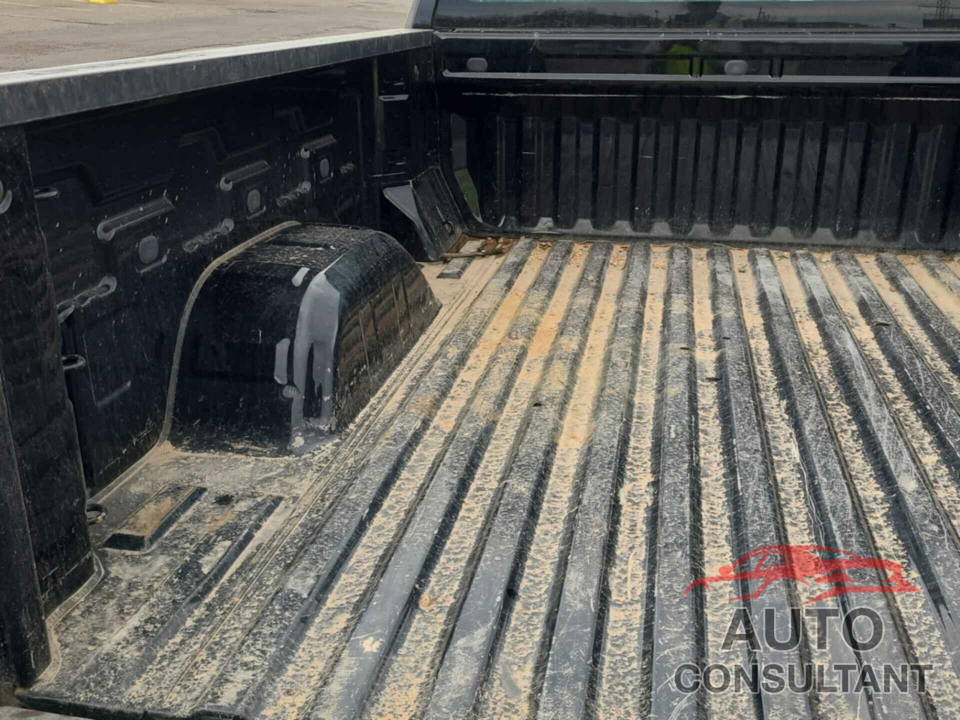 CHEVROLET SILVERADO 1500 2019 - 1GCUYAEF2KZ241635