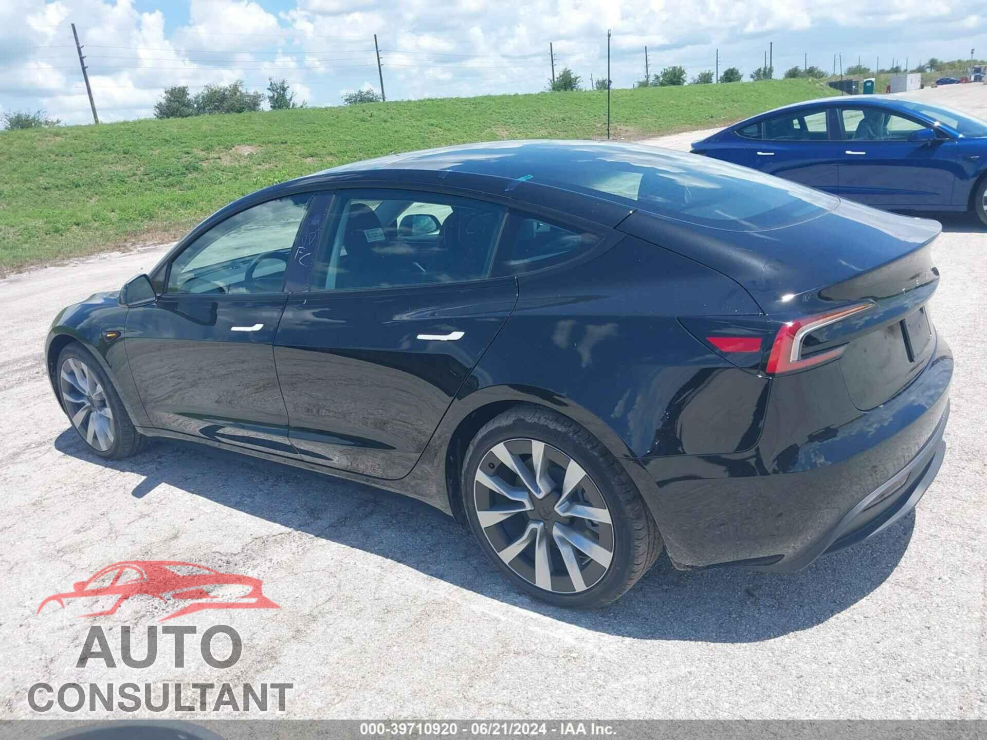 TESLA MODEL 3 2024 - 5YJ3E1EA0RF751555