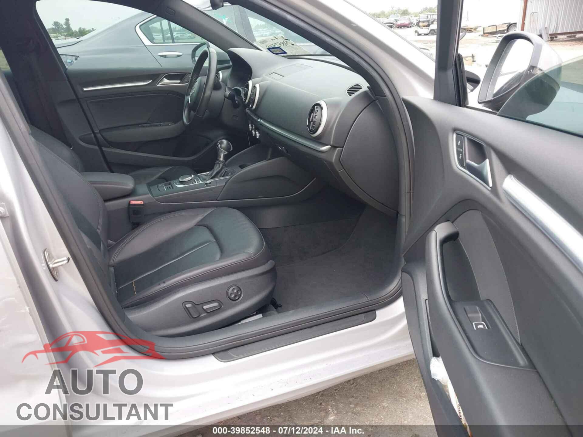 AUDI A3 2016 - WAUC7GFF2G1094879