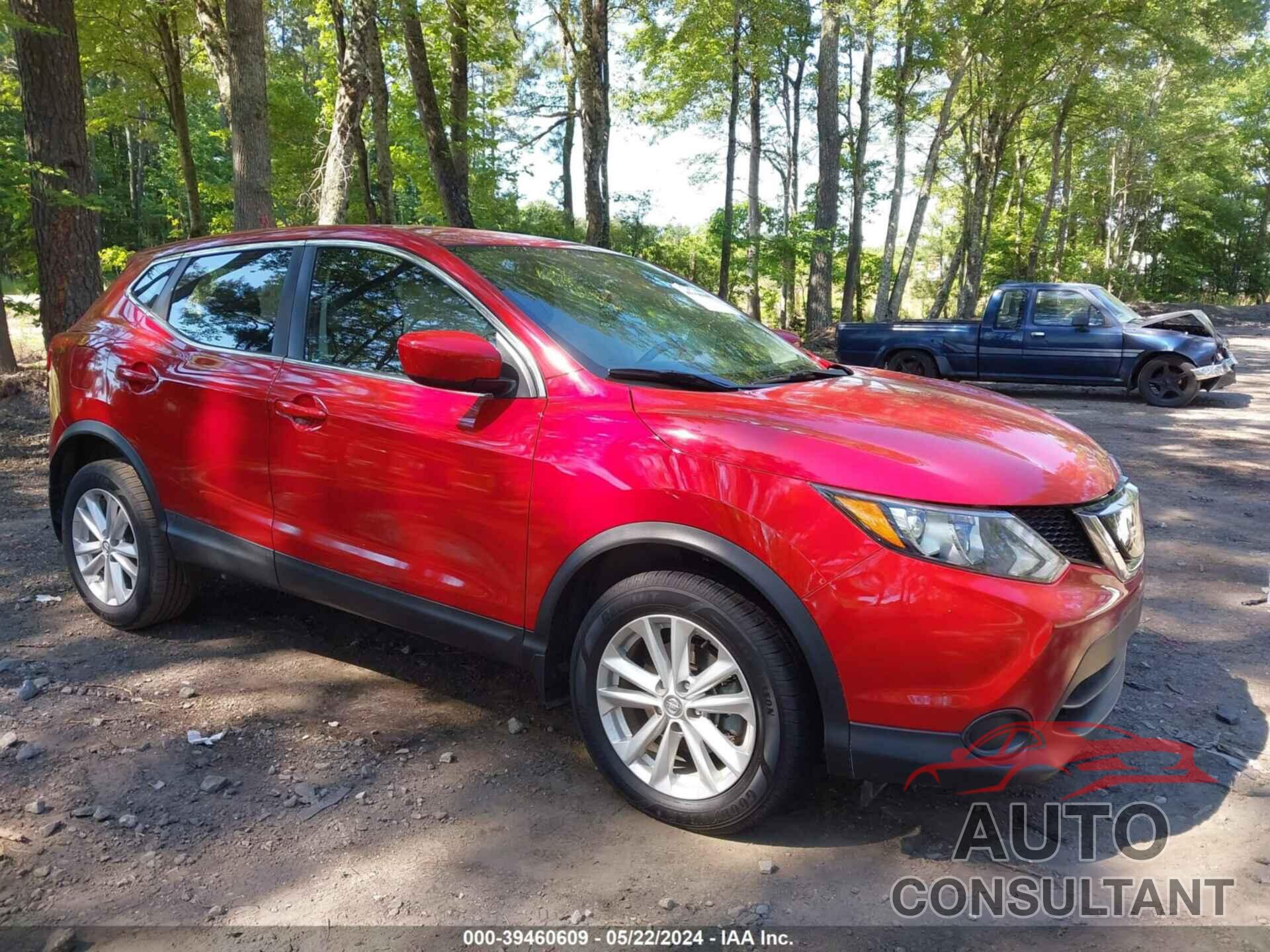 NISSAN ROGUE 2018 - JN1BJ1CP4JW163630