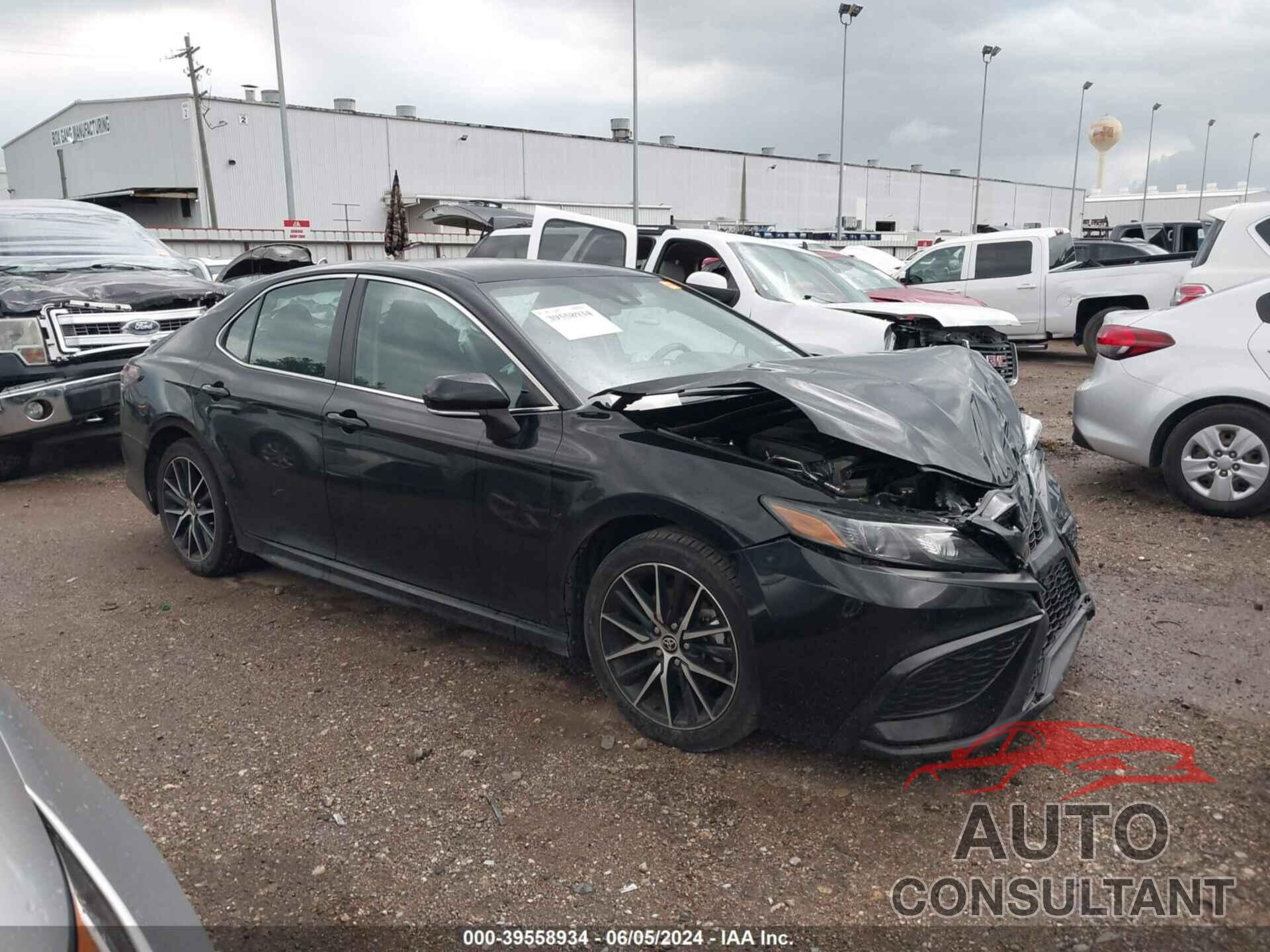 TOYOTA CAMRY 2022 - 4T1G11AK8NU710907