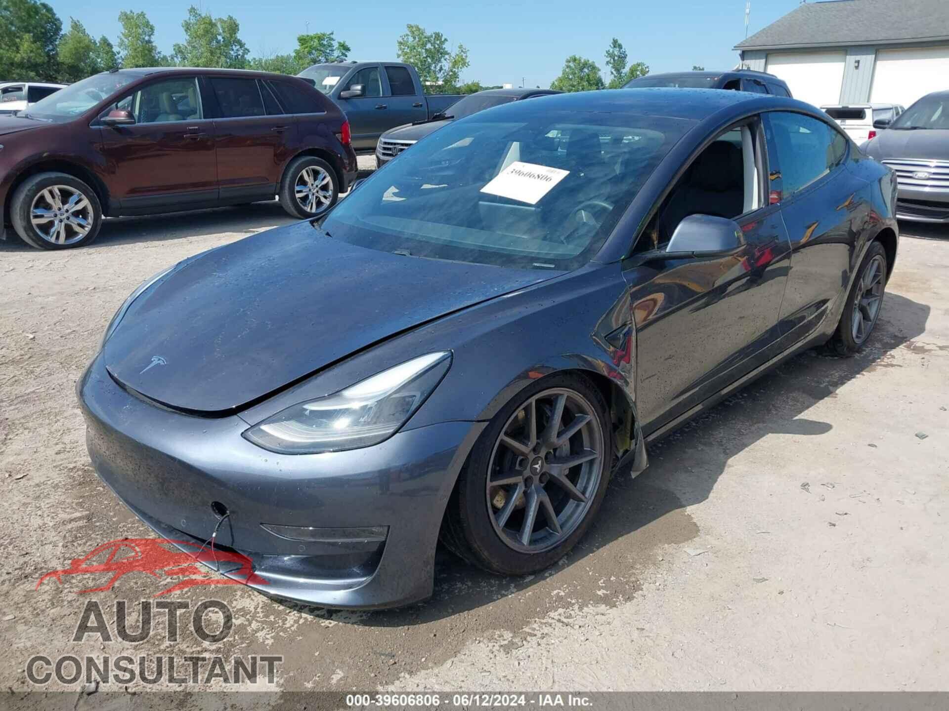 TESLA MODEL 3 2021 - 5YJ3E1EB4MF050387