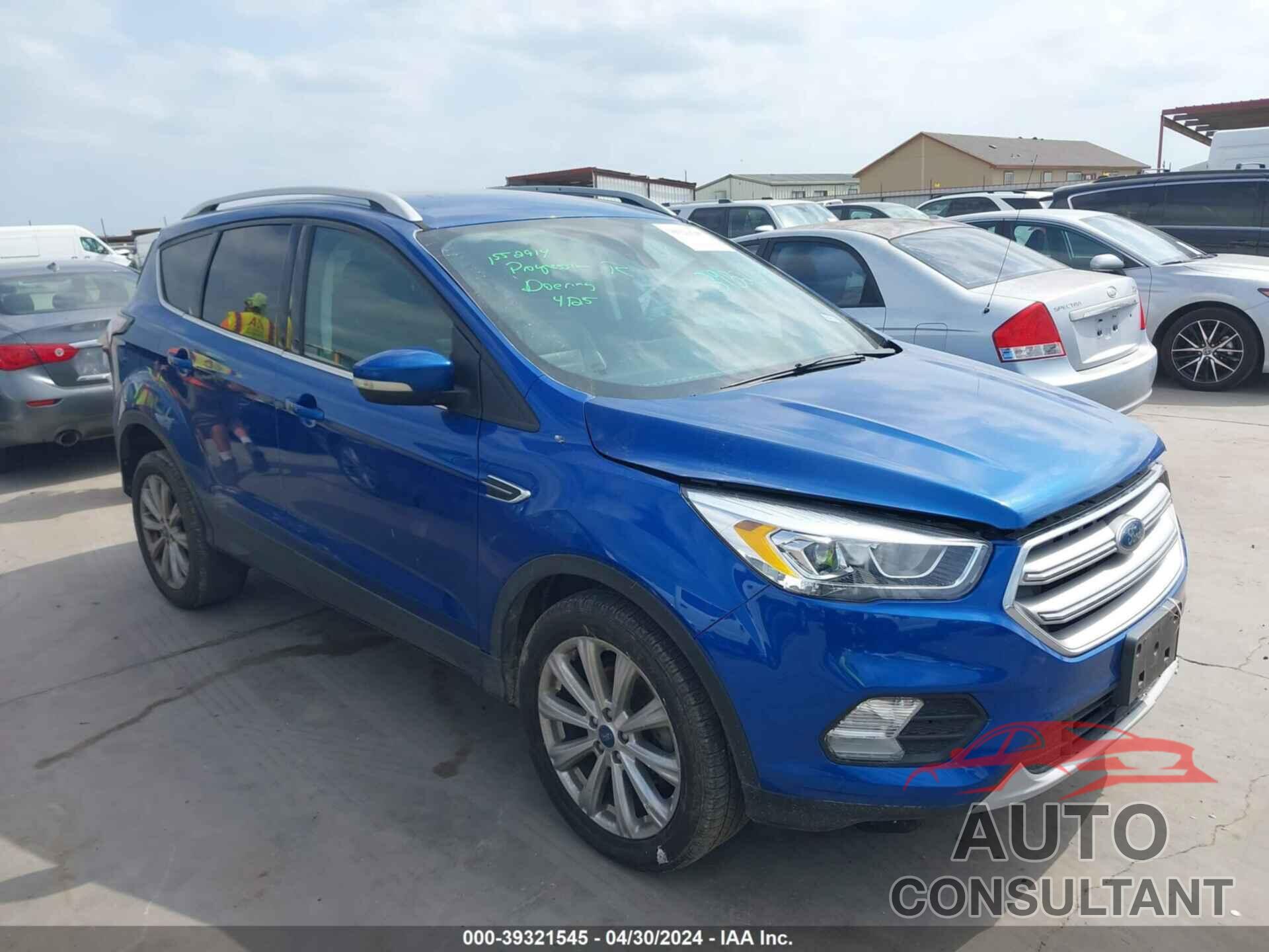 FORD ESCAPE 2017 - 1FMCU0JD8HUB64129