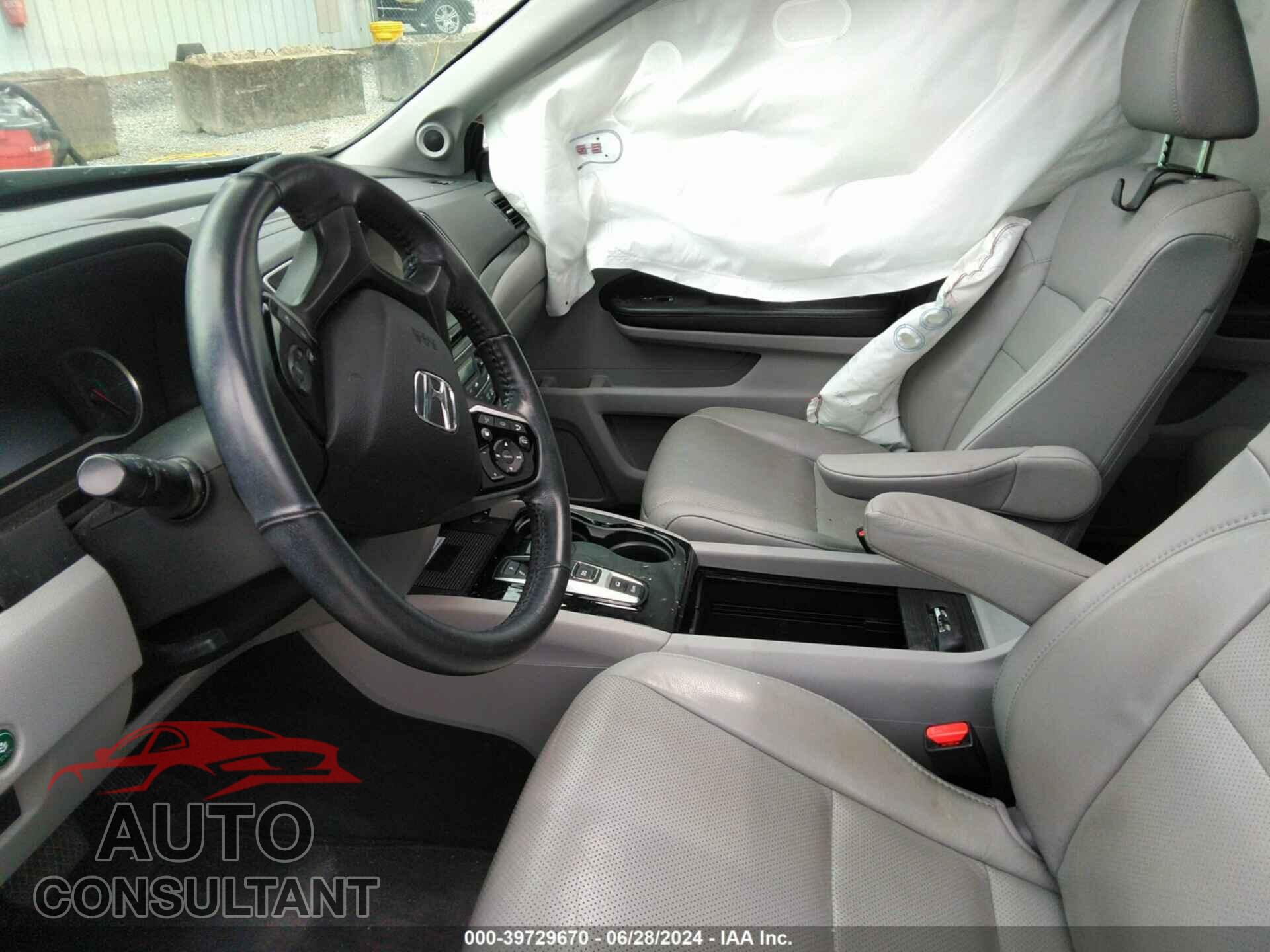 HONDA PILOT 2020 - 5FNYF6H02LB017977
