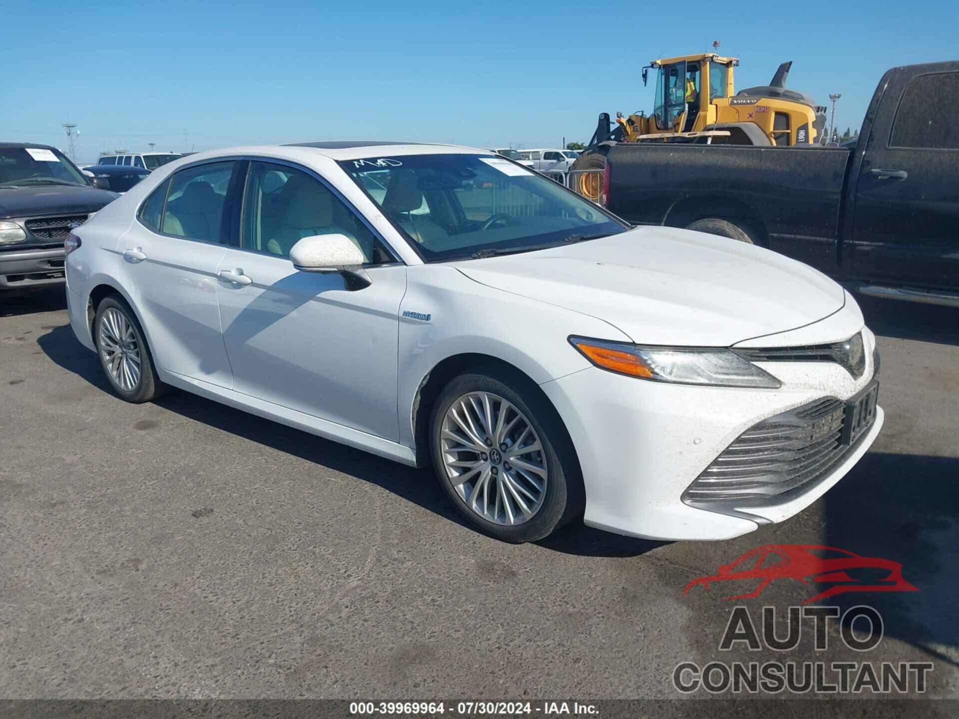 TOYOTA CAMRY HYBRID 2018 - 4T1B21HK0JU501796