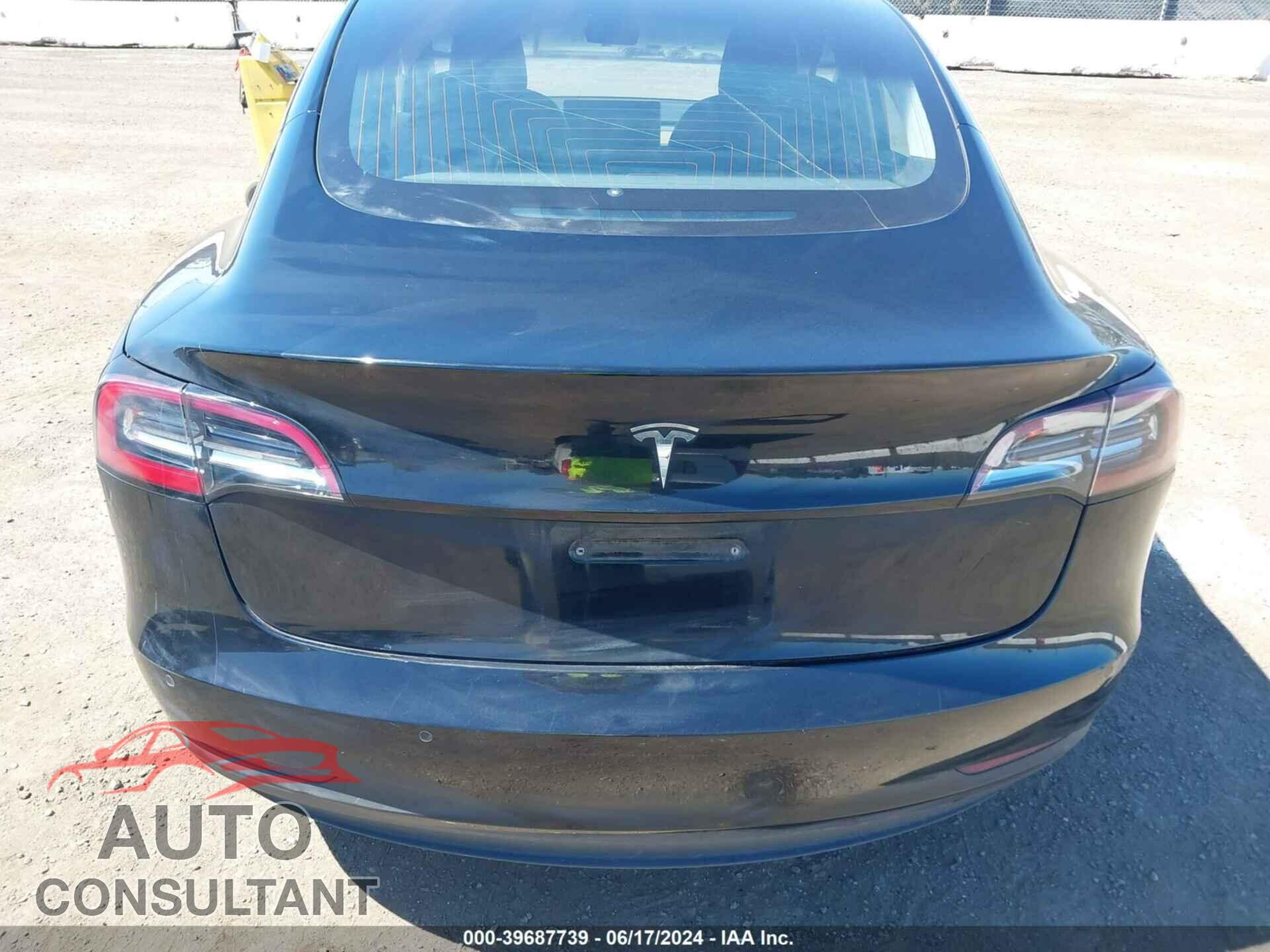 TESLA MODEL 3 2019 - 5YJ3E1EA3KF395317