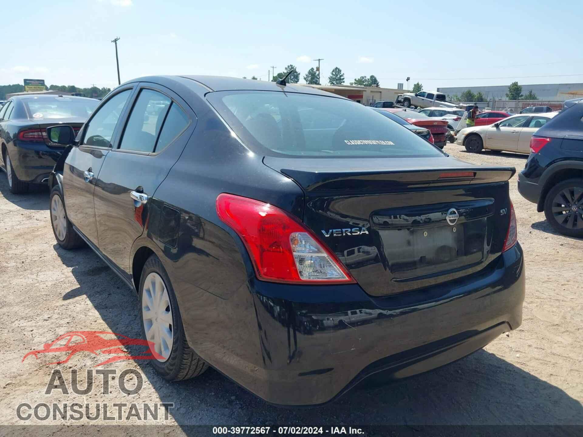 NISSAN VERSA 2019 - 3N1CN7AP3KL843105