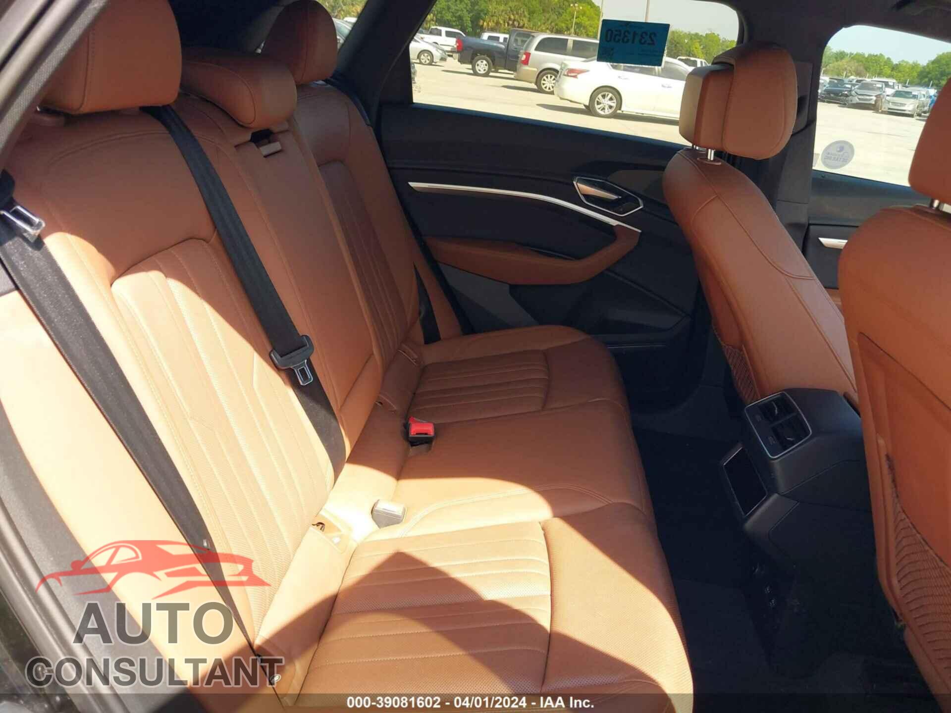 AUDI E-TRON 2019 - WA1LAAGEXKB005306