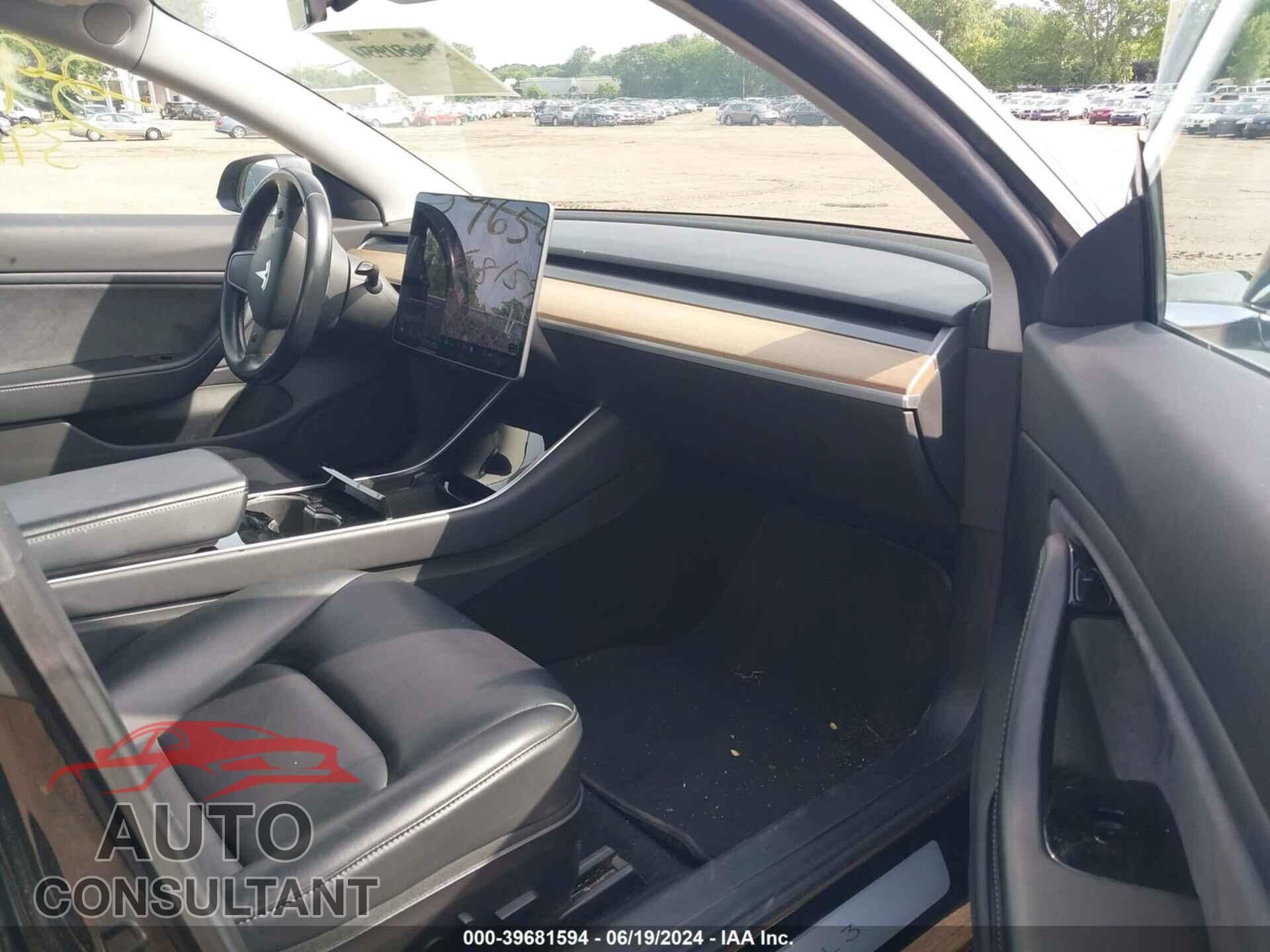 TESLA MODEL 3 2019 - 5YJ3E1EA2KF314159