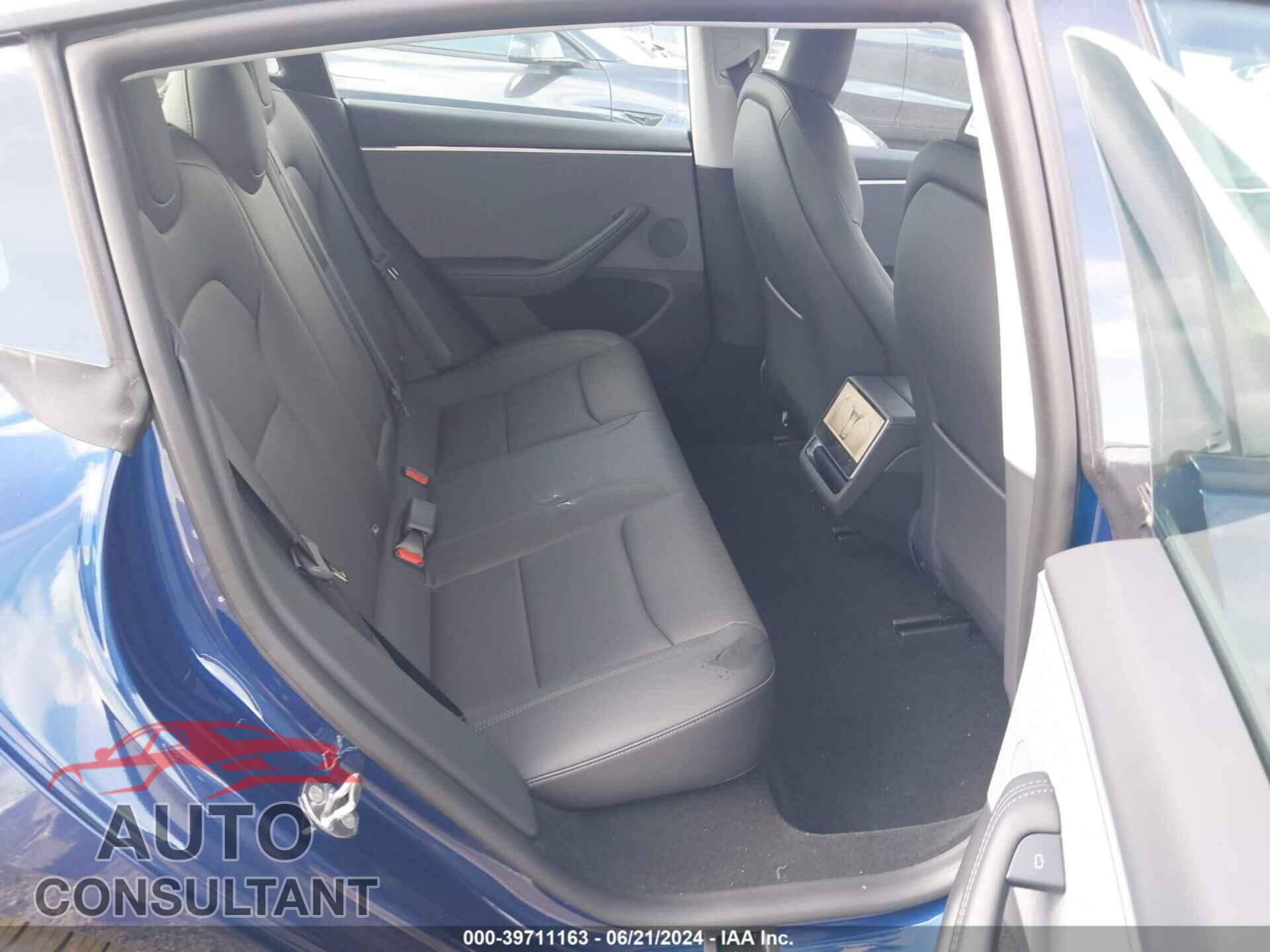 TESLA MODEL 3 2024 - 5YJ3E1EA5RF750174