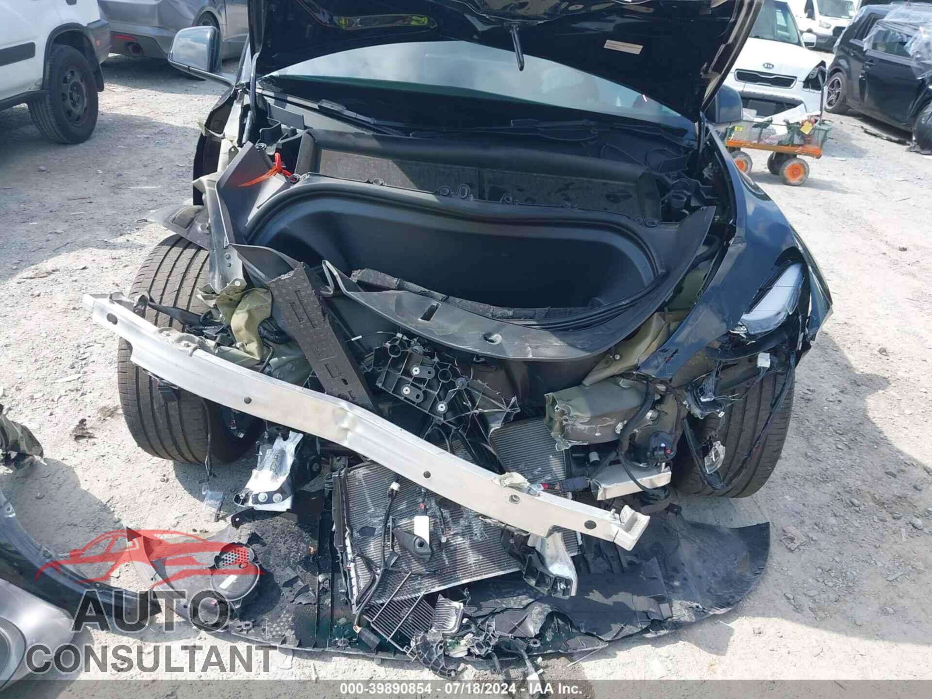 TESLA MODEL Y 2023 - 7SAYGDEE4PF756567