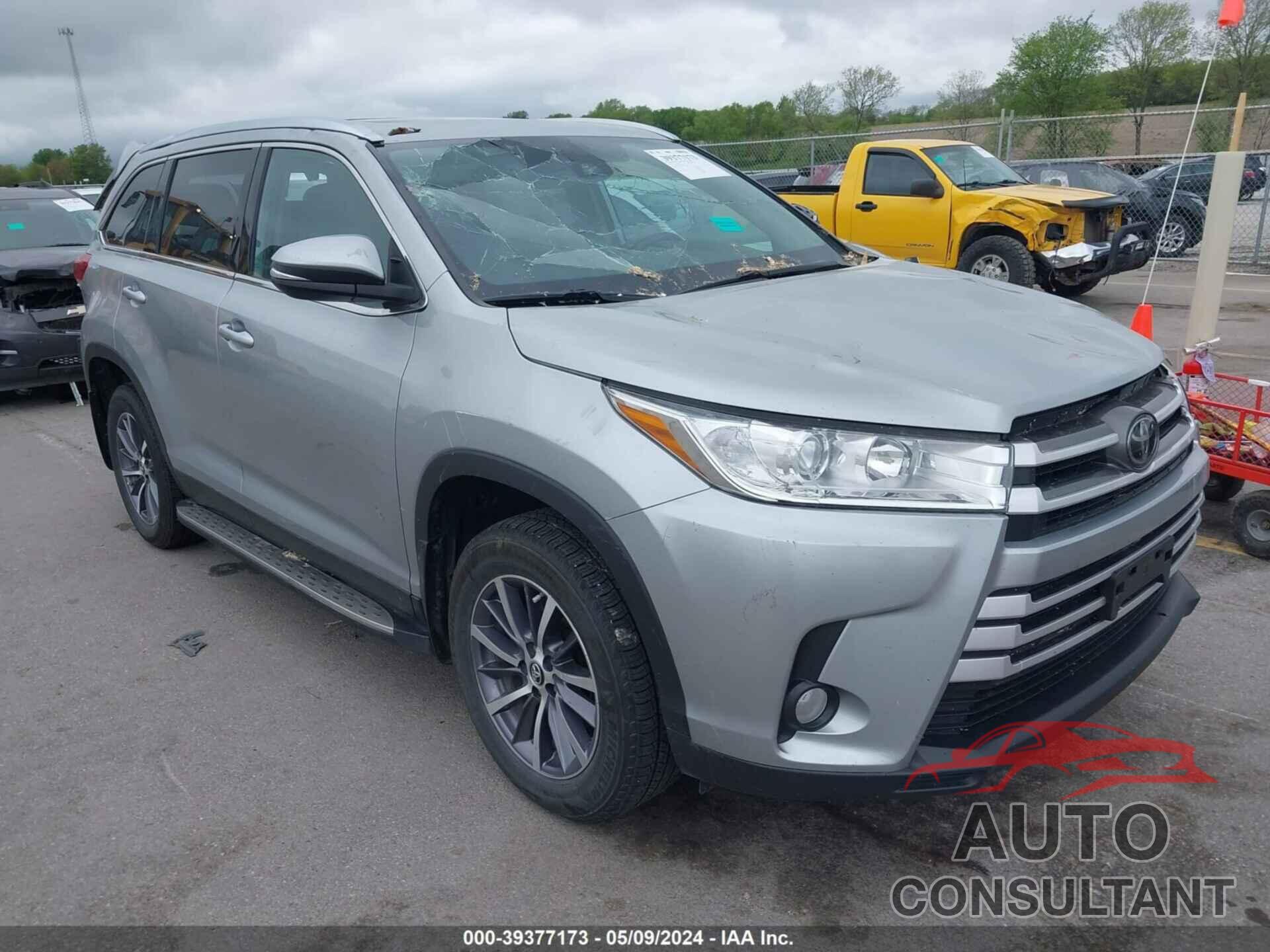 TOYOTA HIGHLANDER 2019 - 5TDKZRFH8KS555004