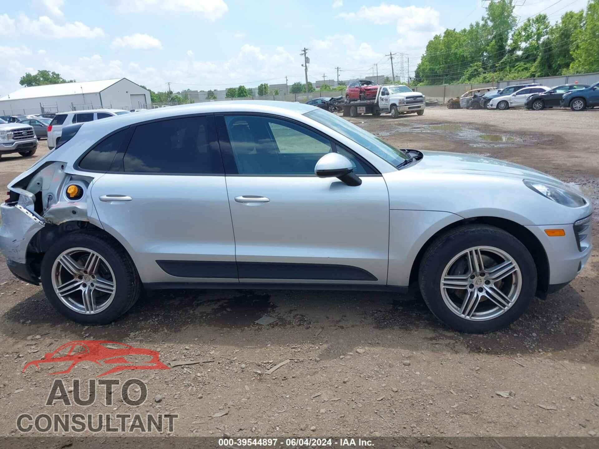 PORSCHE MACAN 2017 - WP1AA2A55HLB06315