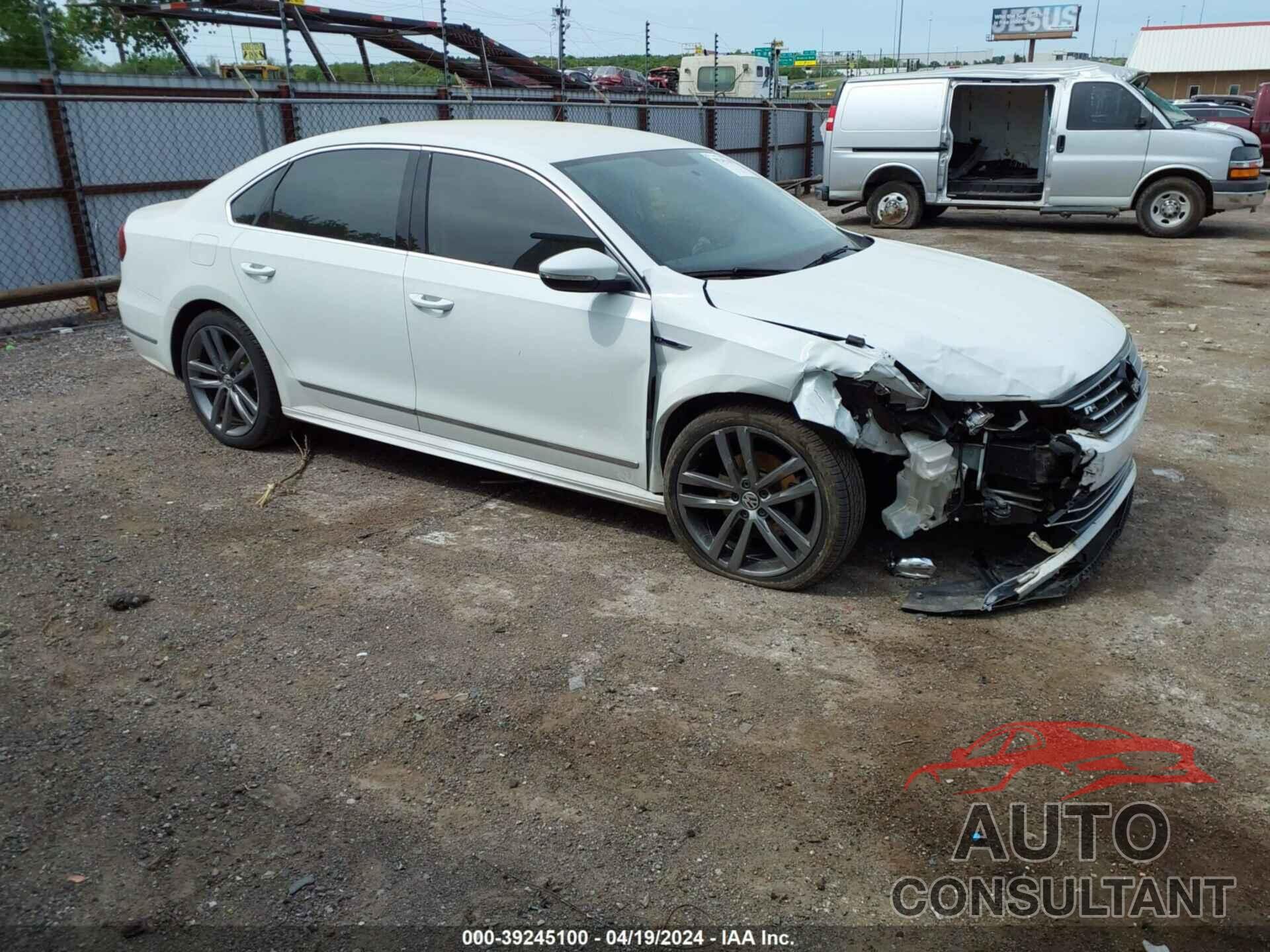 VOLKSWAGEN PASSAT 2017 - 1VWDT7A39HC072588