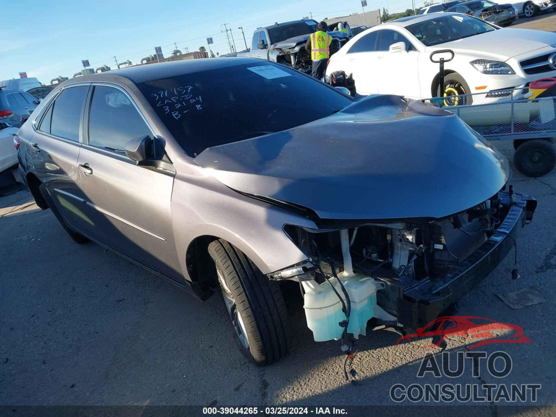 TOYOTA CAMRY 2017 - 4T1BF1FK5HU750614