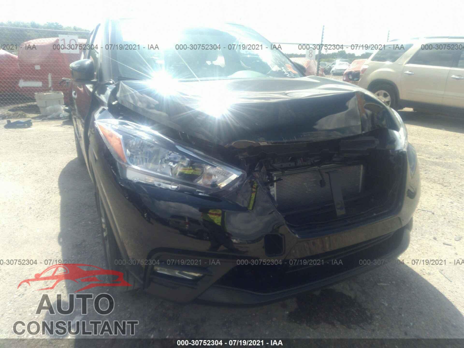 NISSAN KICKS 2019 - 3N1CP5CU3KL535353