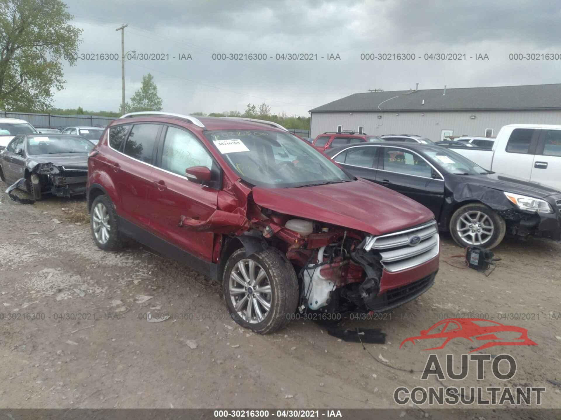FORD ESCAPE 2017 - 1FMCU0J9XHUE45215